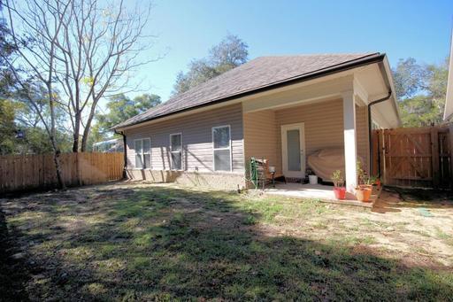 UNRECORDED SUBDIVISION - Residential Lease