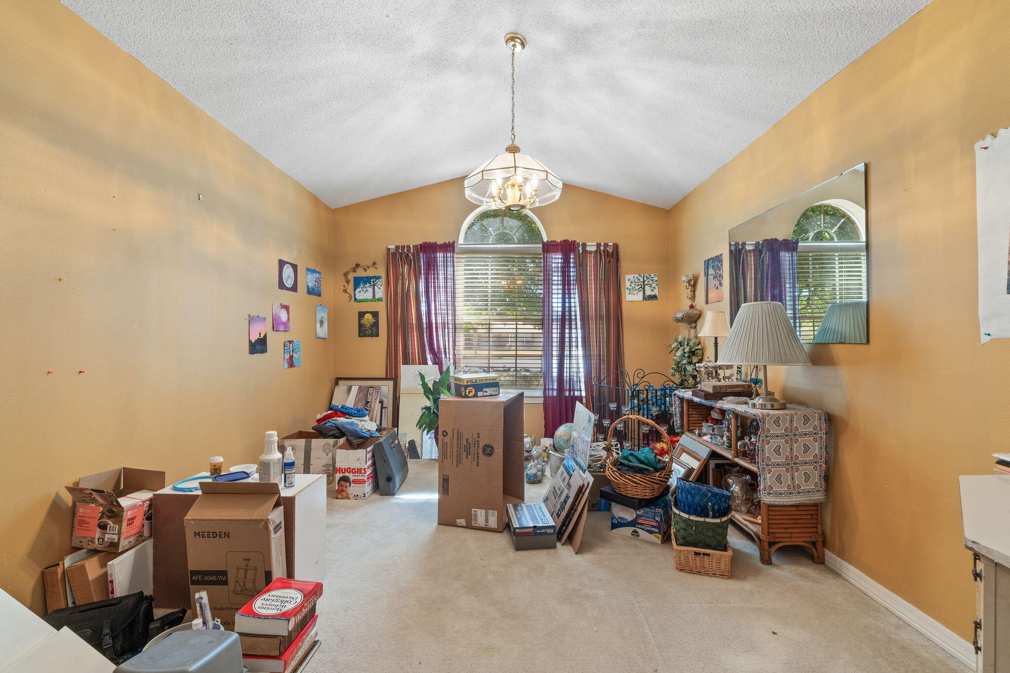 WOODBURY FOREST - Residential