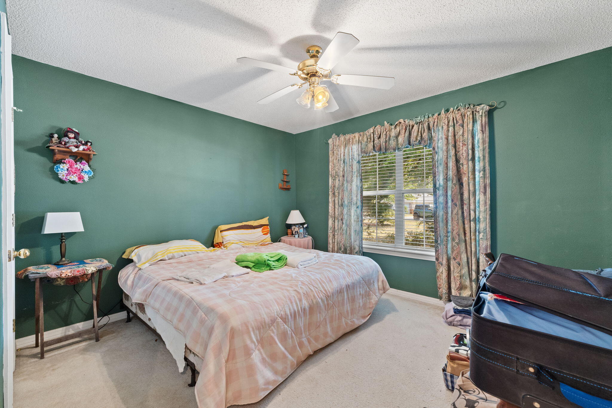 WOODBURY FOREST - Residential