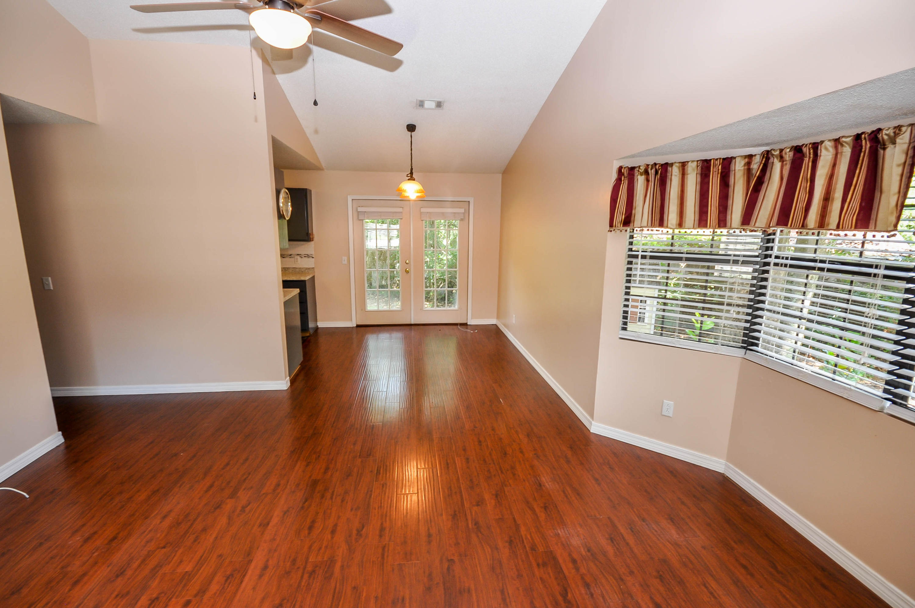 LYNN HAVEN - Residential