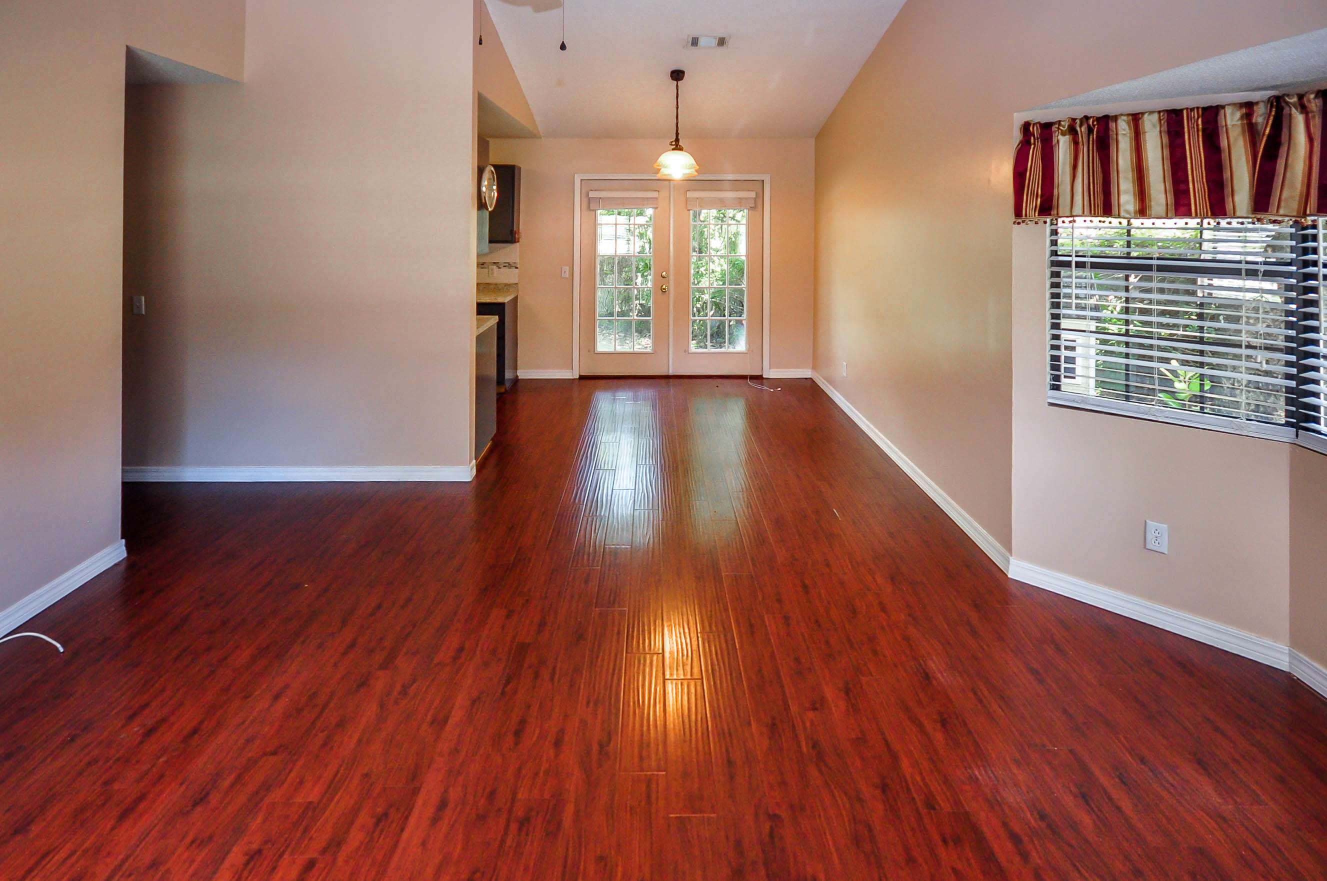 LYNN HAVEN - Residential