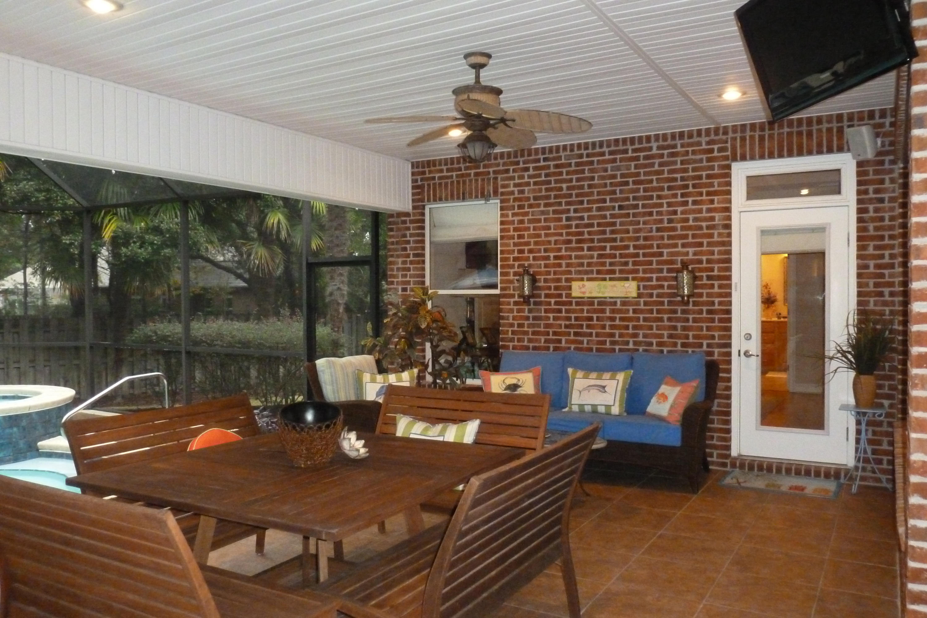 PARKWOOD ESTATES PH 1 BLUEWATER BAY - Residential