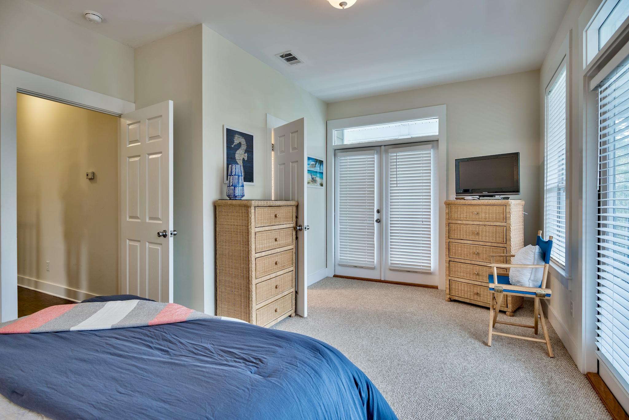 GROVE BY THE SEA - Residential