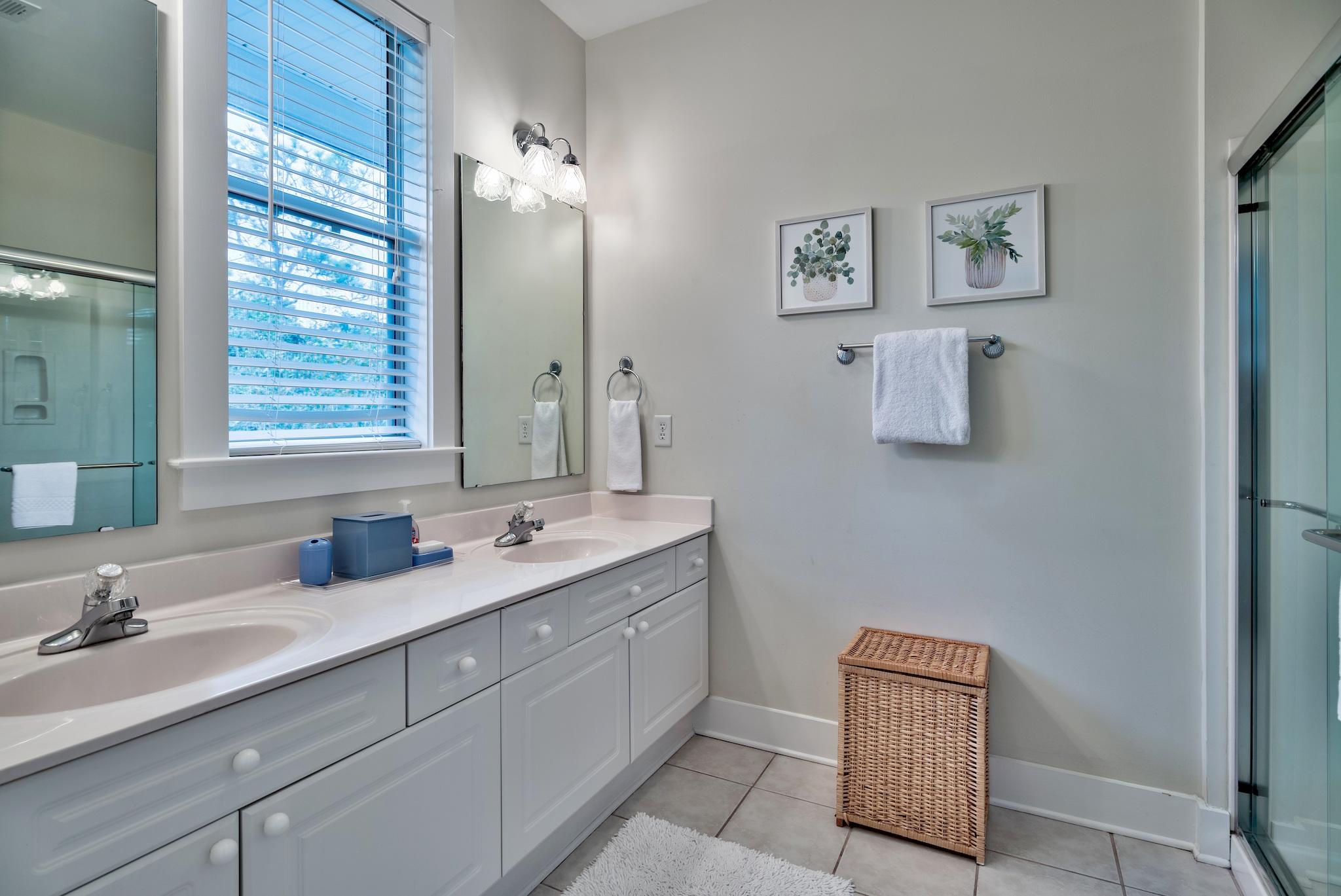 GROVE BY THE SEA - Residential