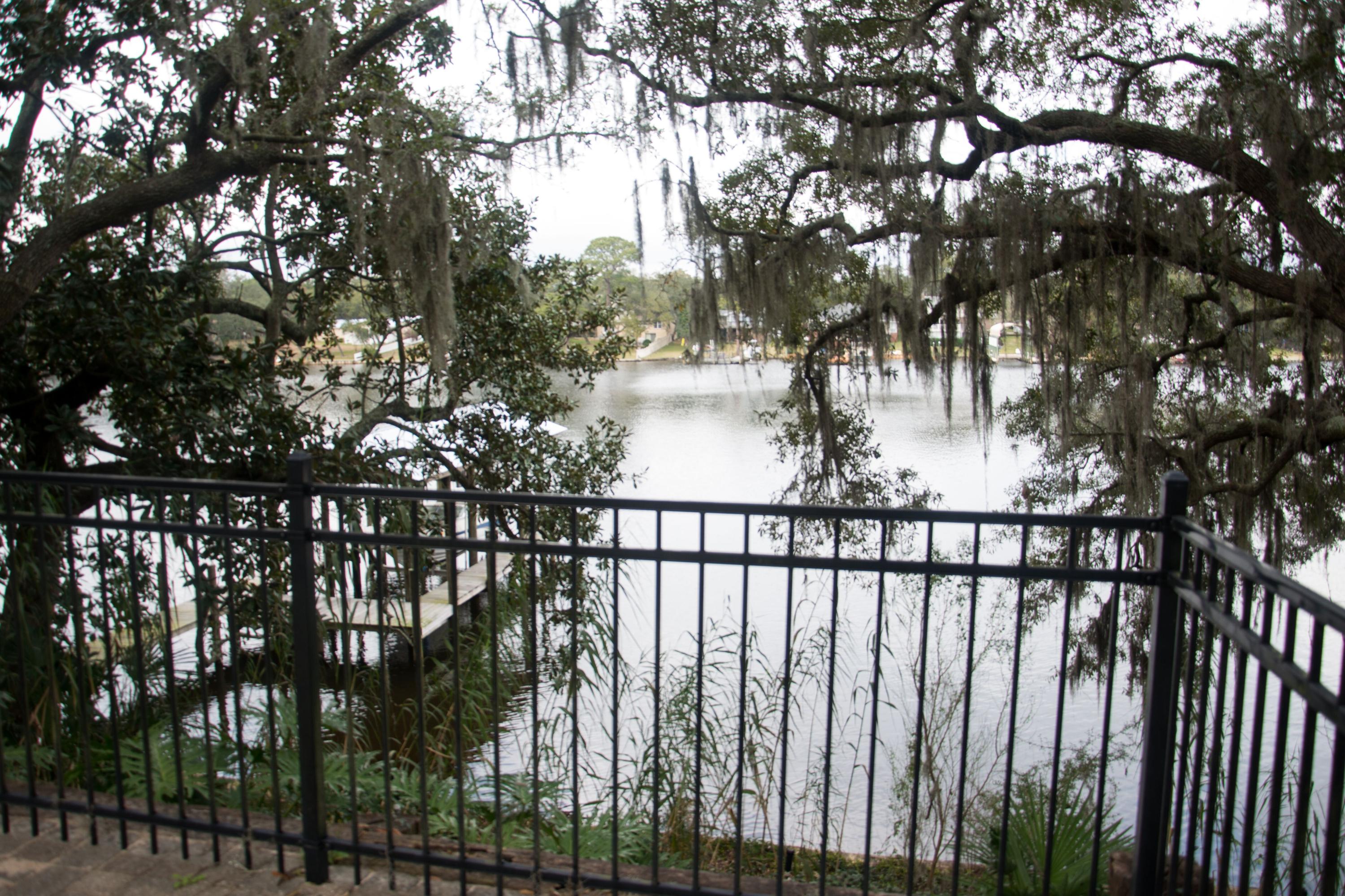 WHISPERING PINES 1ST ADDN - Residential