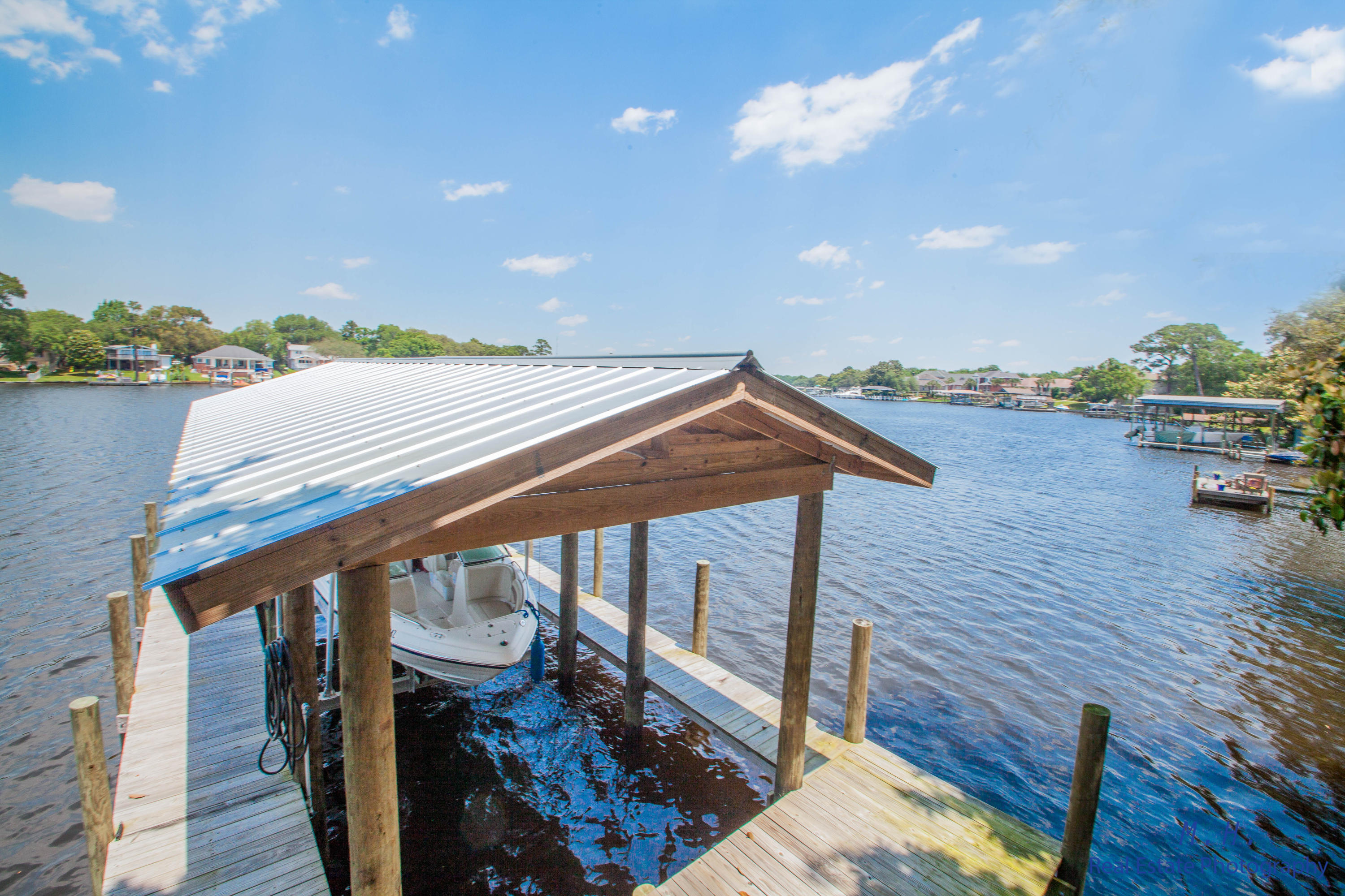 WHISPERING PINES 1ST ADDN - Residential