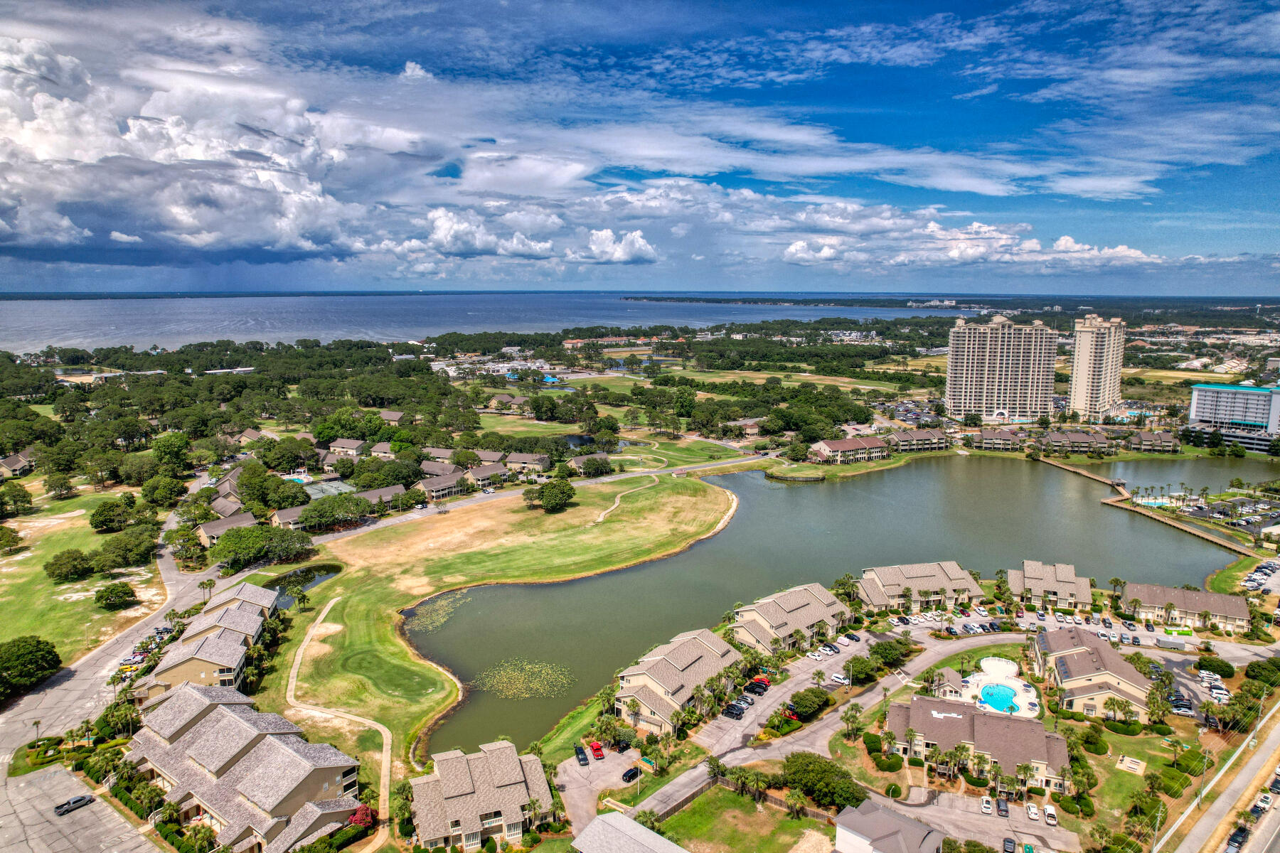 SEASCAPE CONDO GARDEN VILLA - Residential