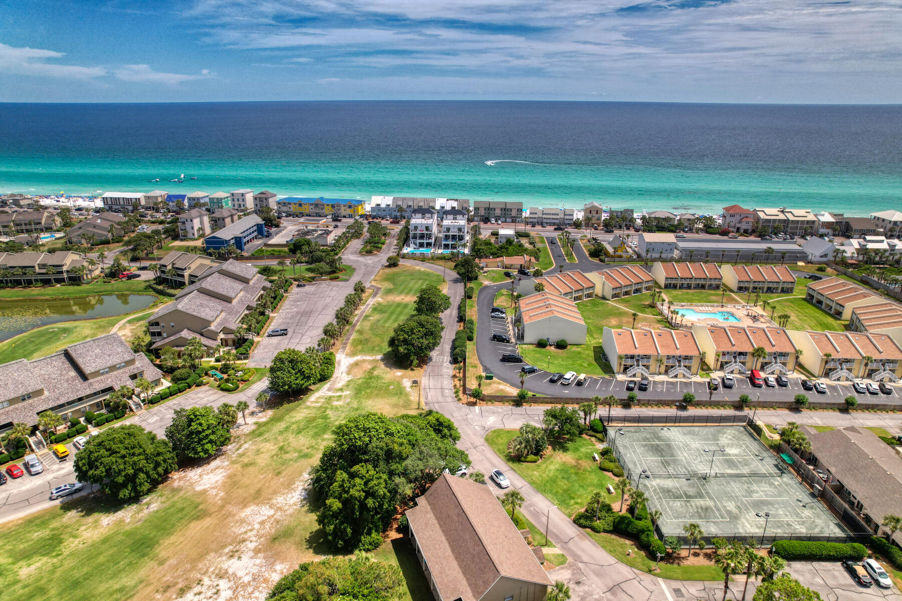 SEASCAPE CONDO GARDEN VILLA - Residential