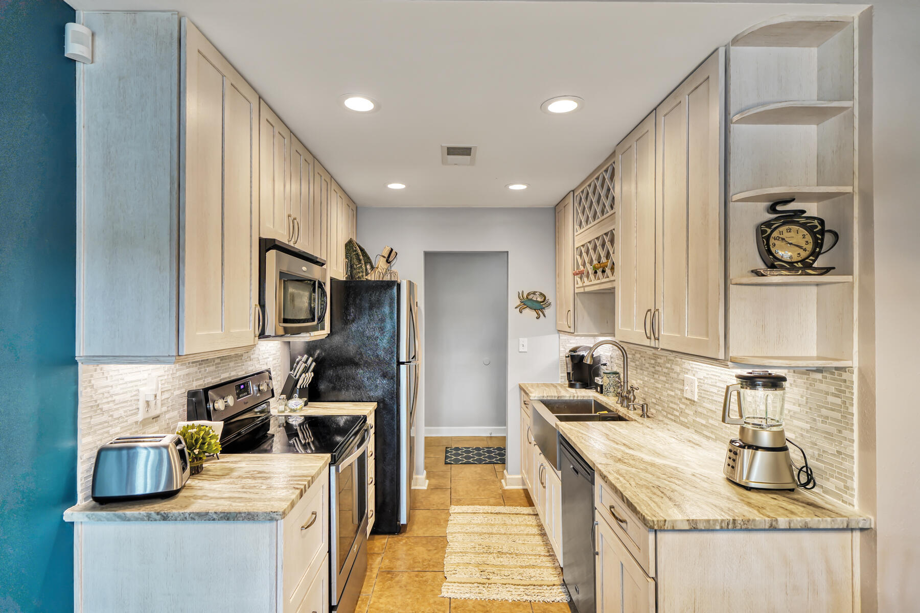 SEASCAPE CONDO GARDEN VILLA - Residential