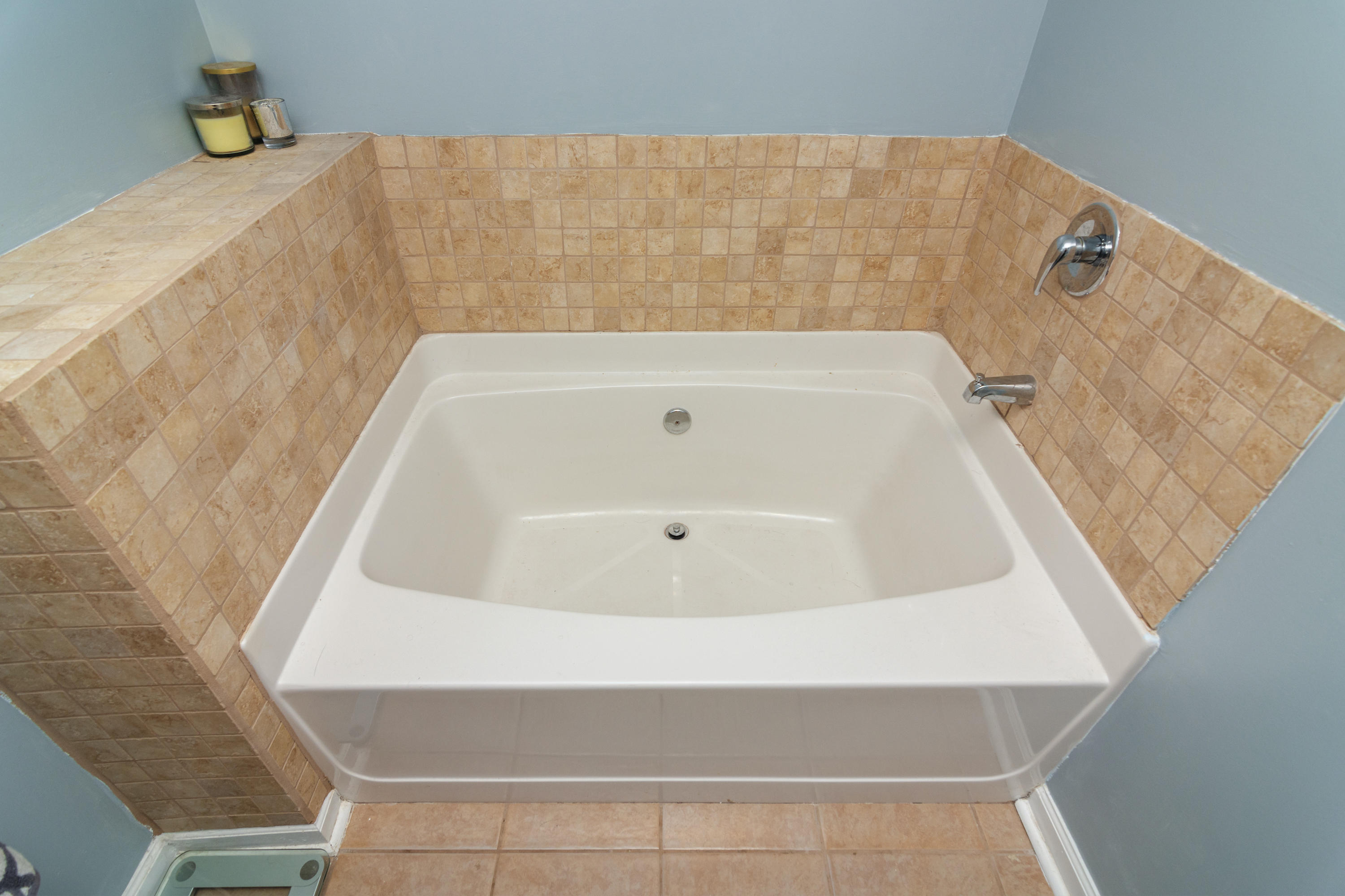 BRANDON OAKS - Residential