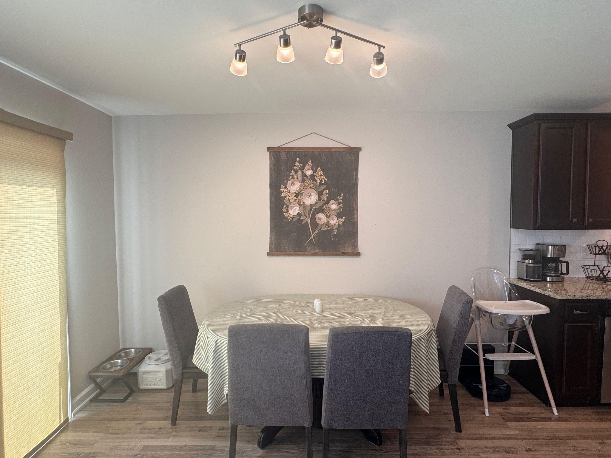 HELMS & ALLEN - Residential Lease
