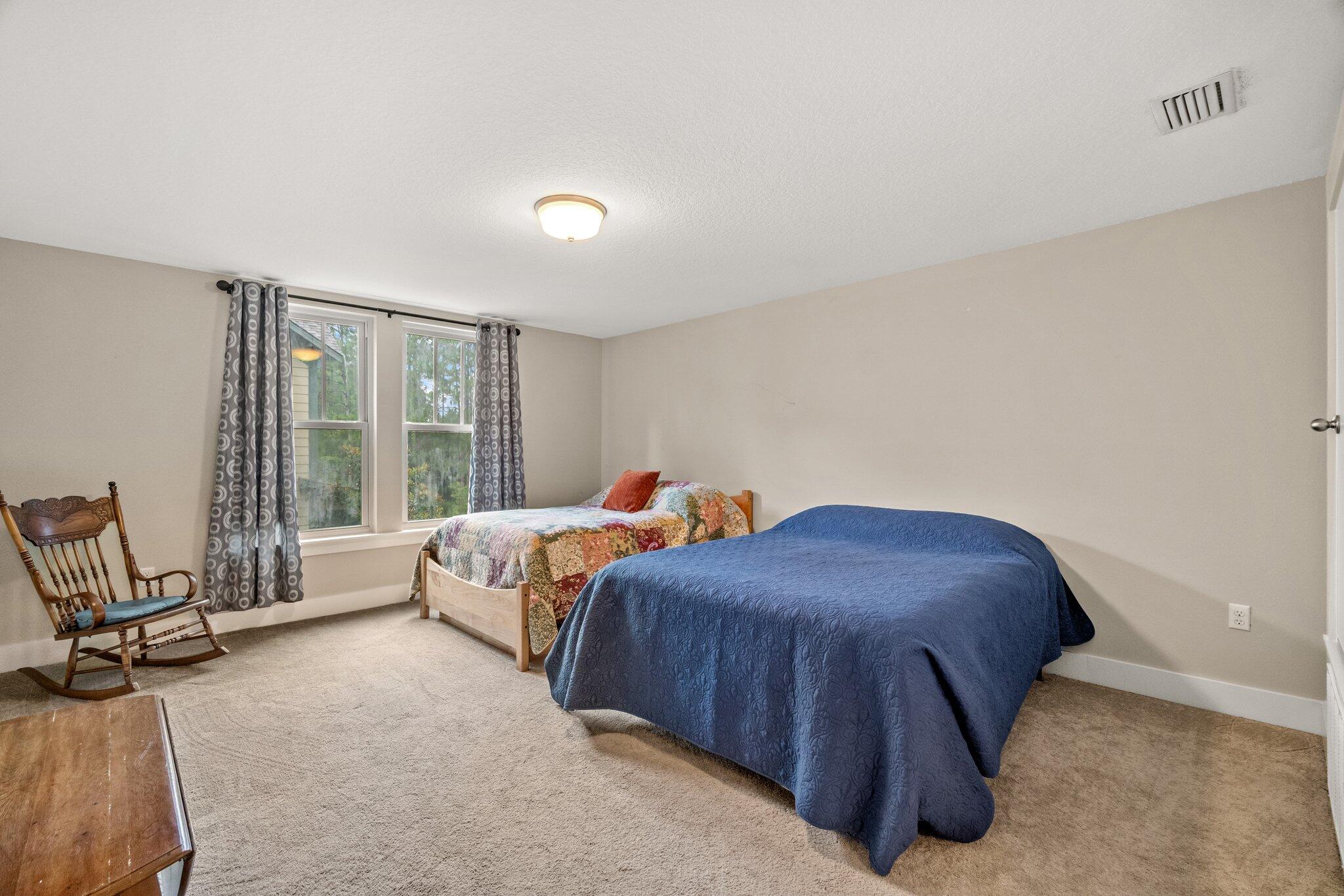 WILD HERON - Residential