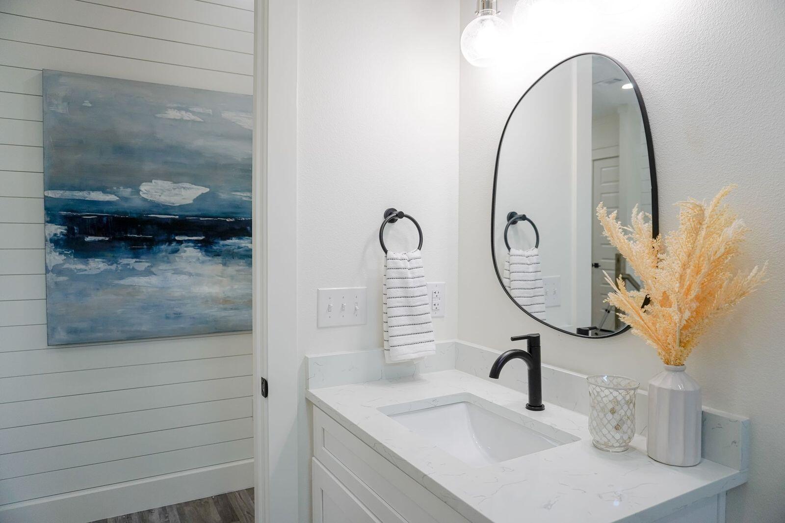 SEA POINTE - Residential