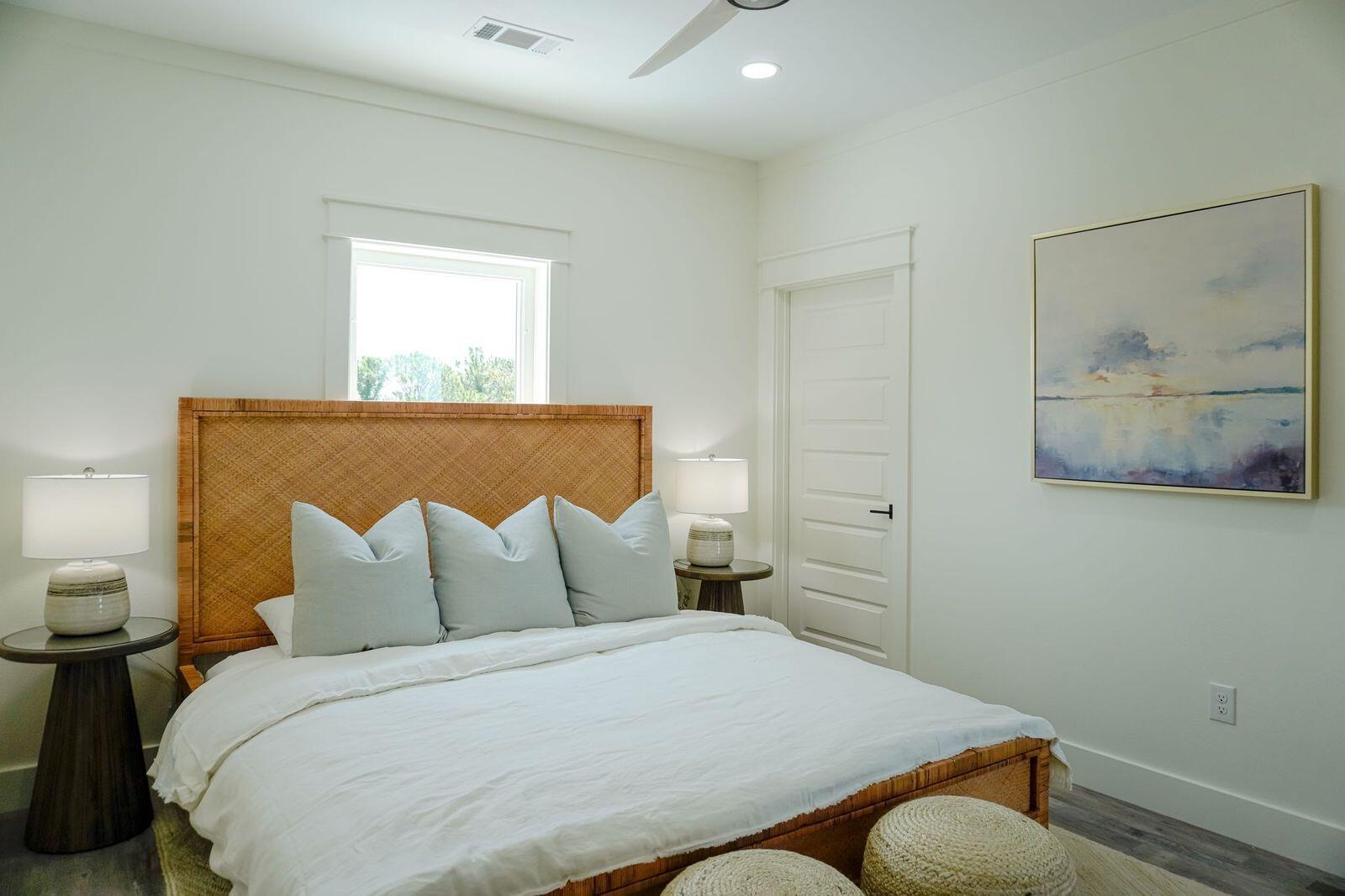 SEA POINTE - Residential