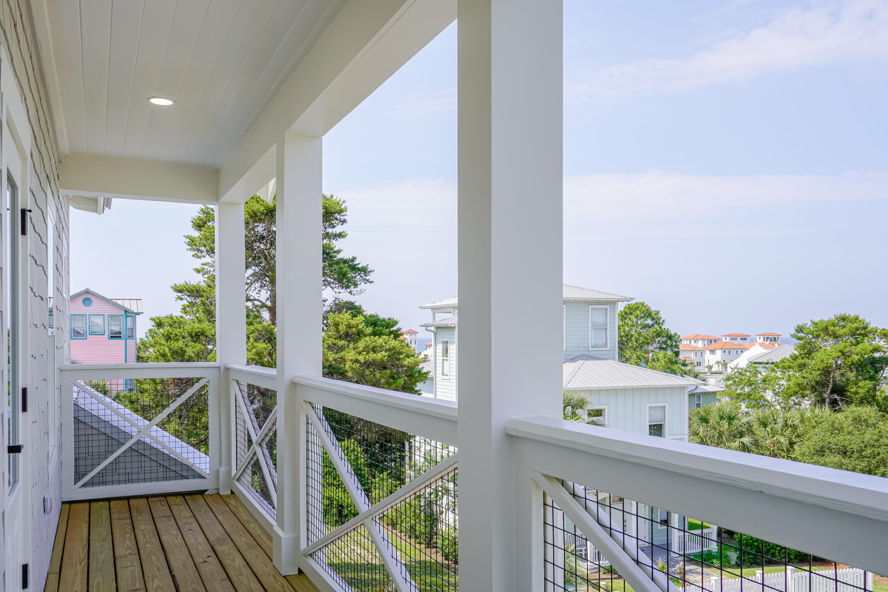 SEA POINTE - Residential