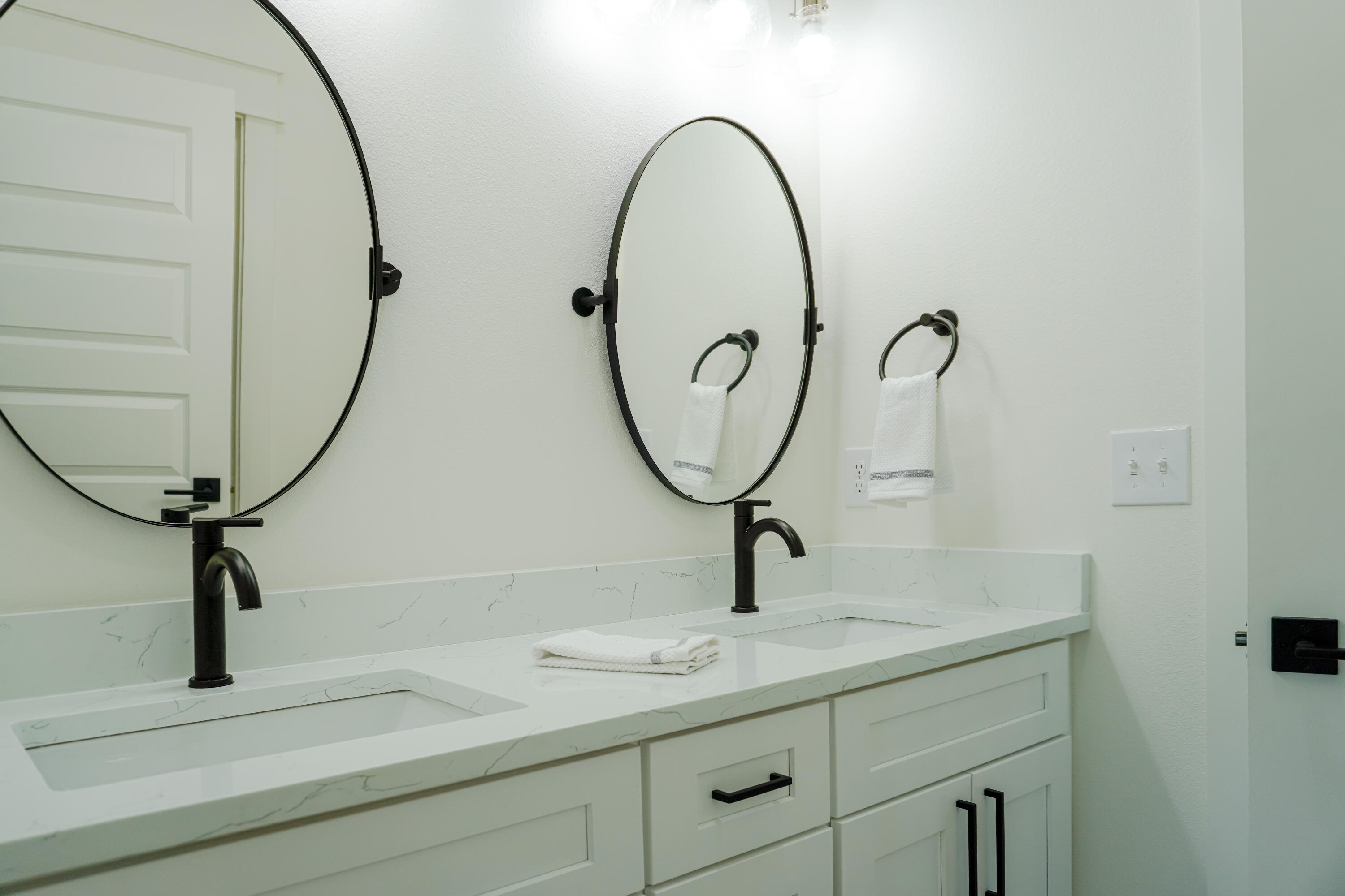 SEA POINTE - Residential