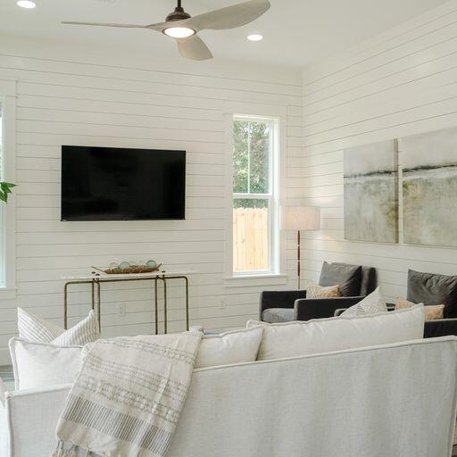 SEA POINTE - Residential