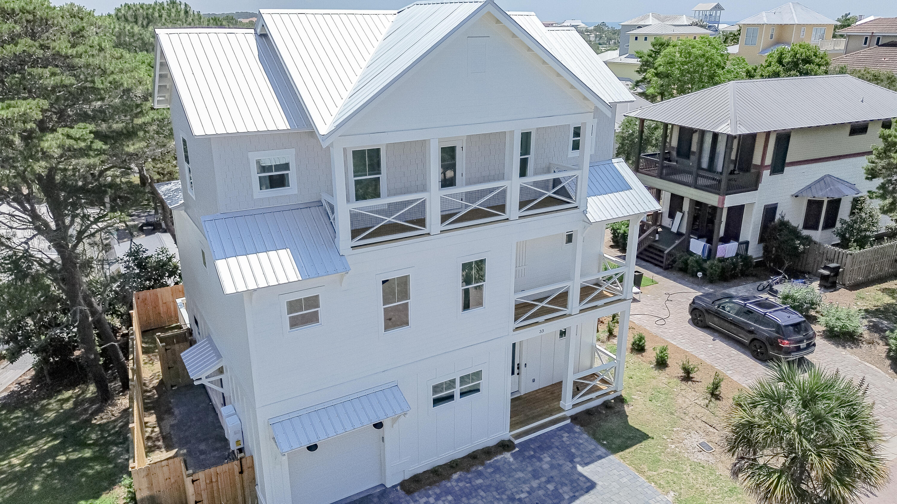 SEA POINTE - Residential
