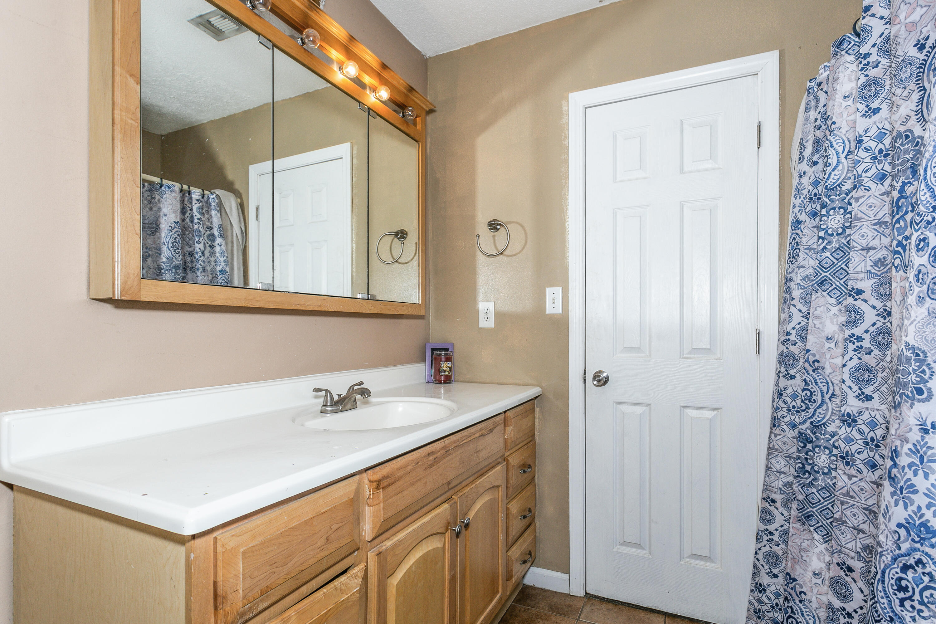 LANTERN RIDGE S/D PH 1 - Residential