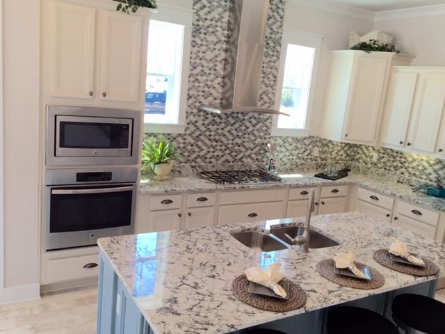 PROMINENCE/TRIPLEX - Residential