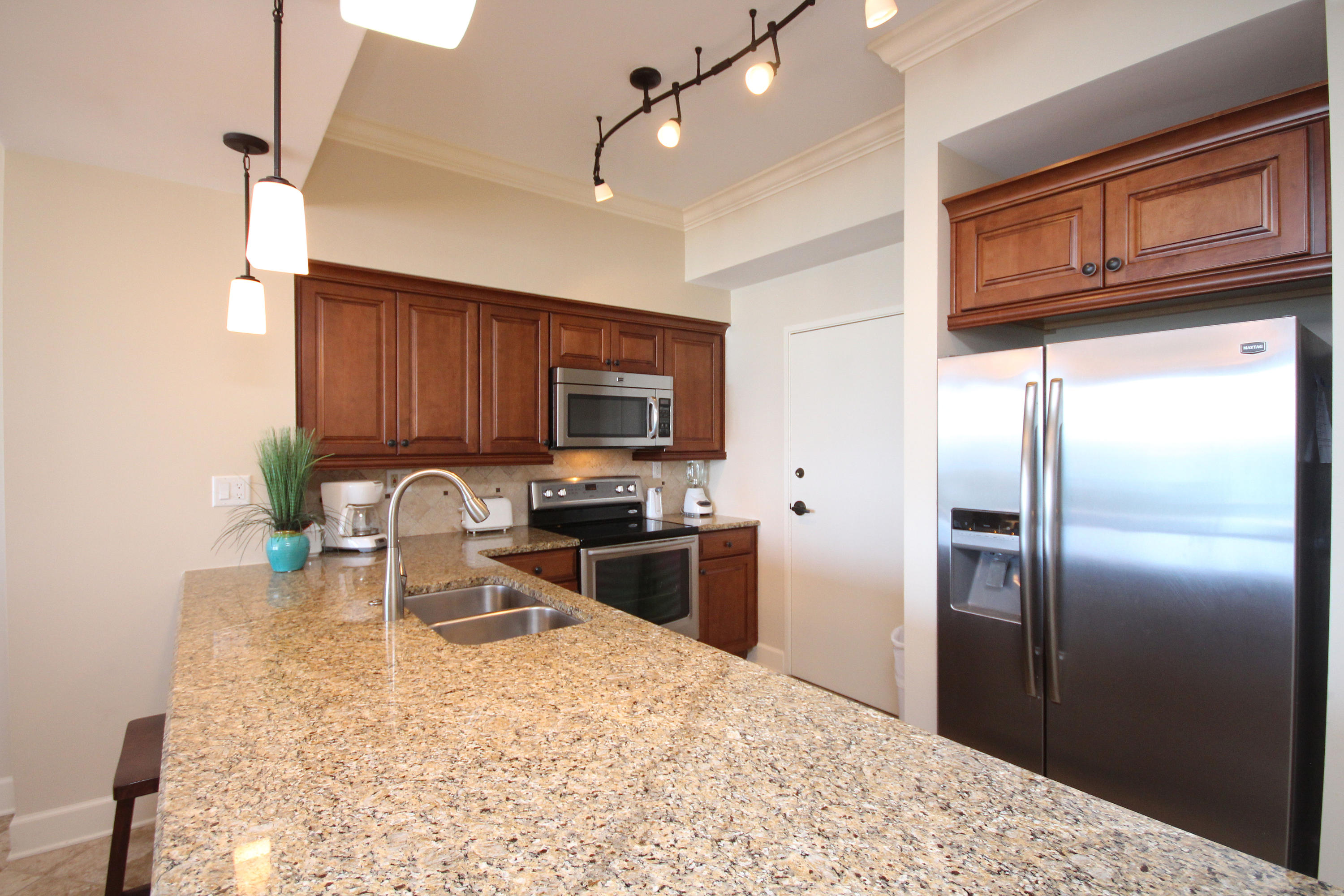 TIDES AT TOPS'L - Residential