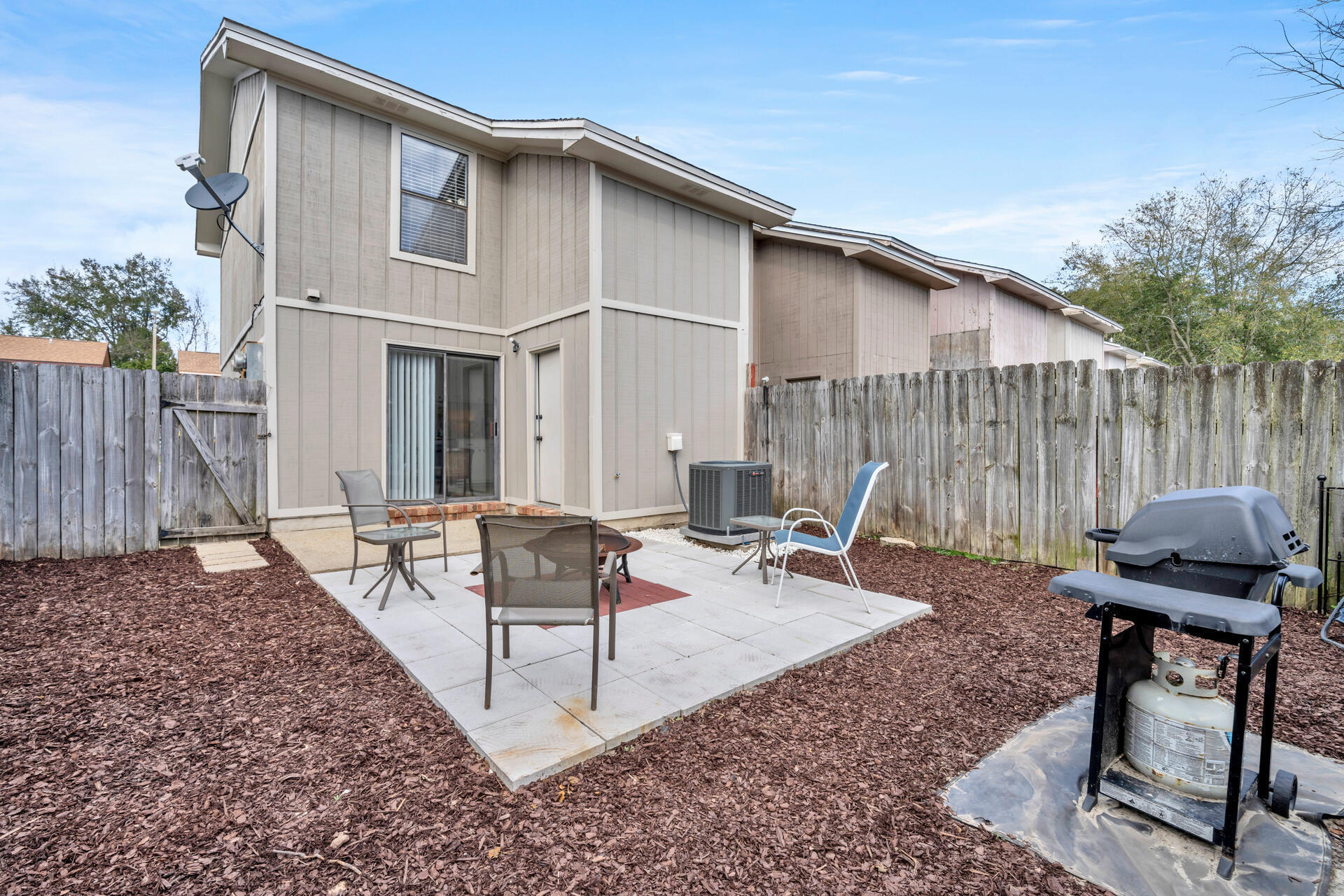 VIKING MANOR PH 1 - Residential