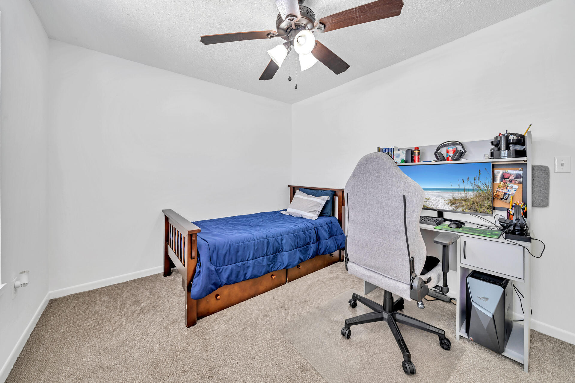 VIKING MANOR PH 1 - Residential