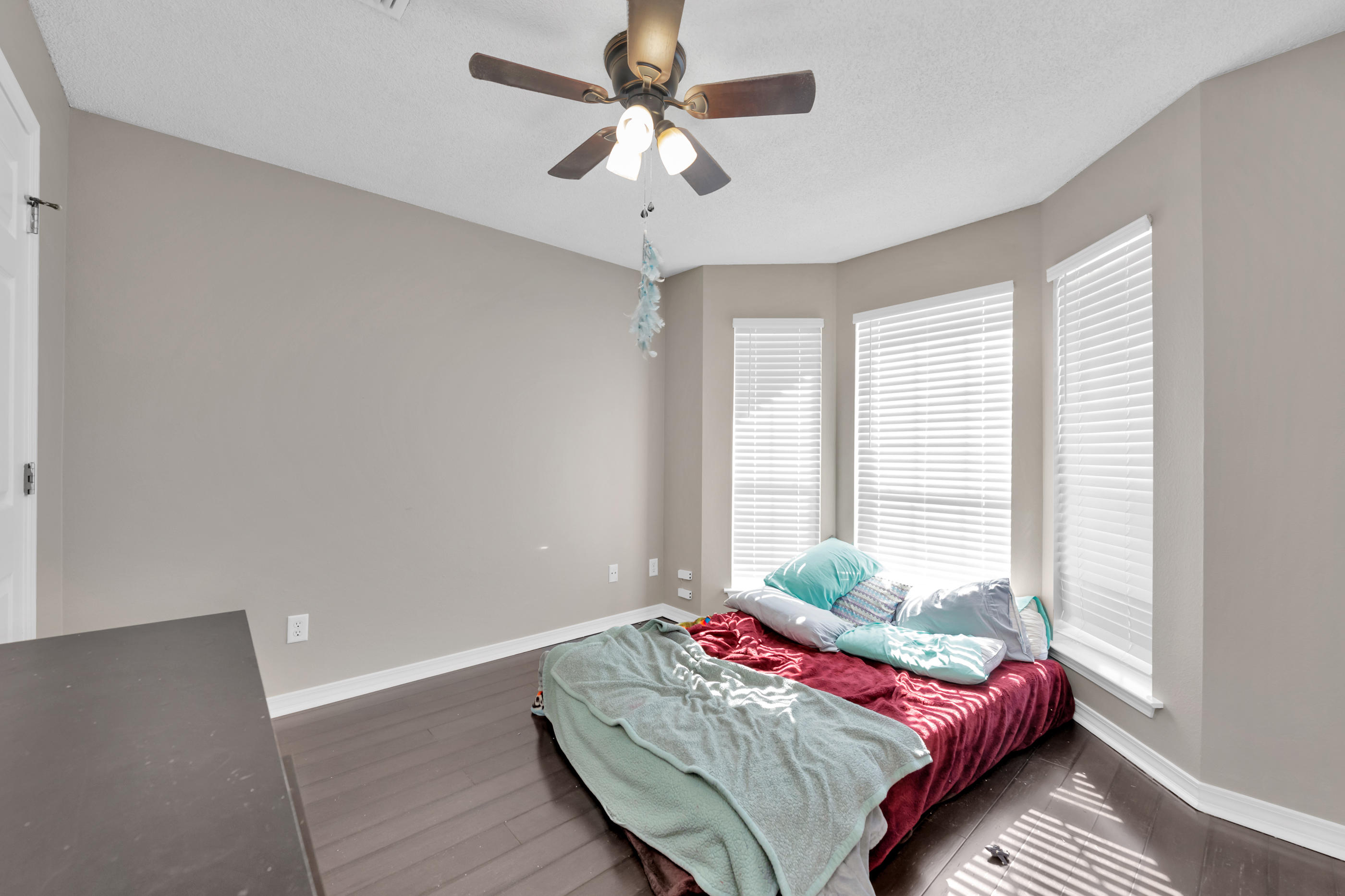 WHISPERWOODS - Residential