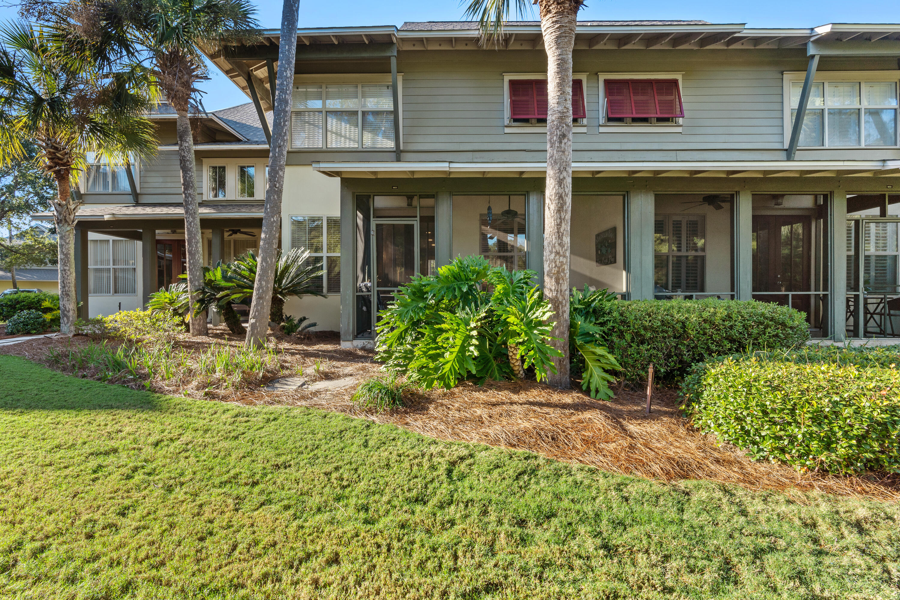 MAGNOLIA BAY - Residential