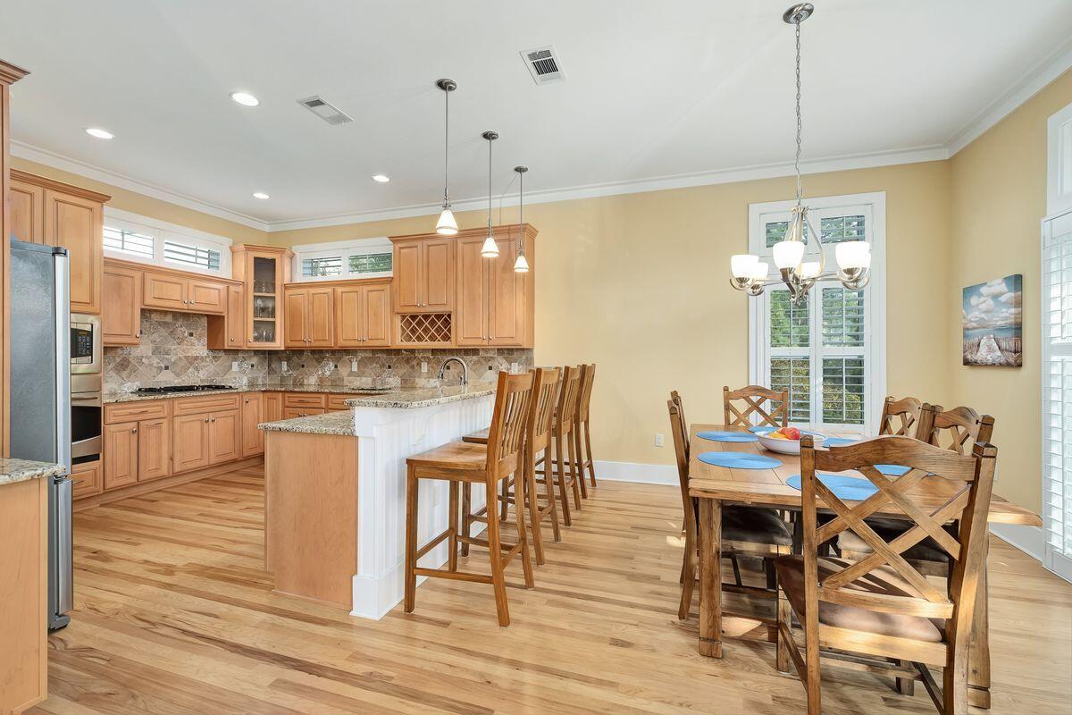 COTTAGES AT SEAGROVE - Residential