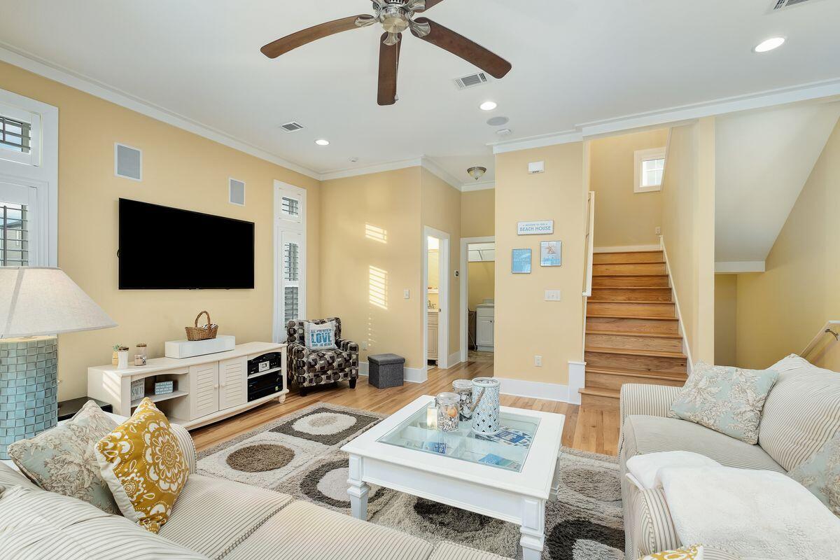 COTTAGES AT SEAGROVE - Residential