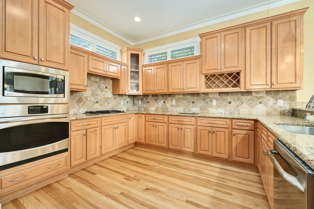 COTTAGES AT SEAGROVE - Residential