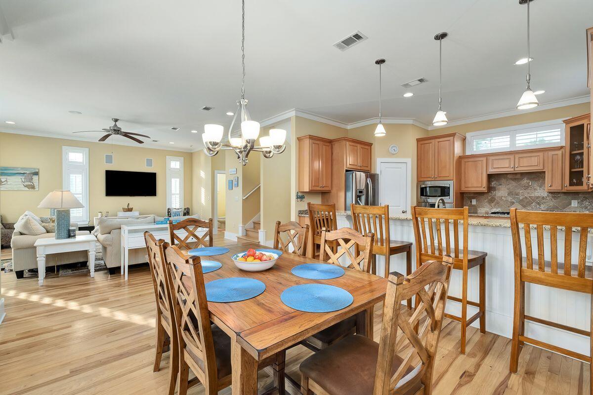 COTTAGES AT SEAGROVE - Residential