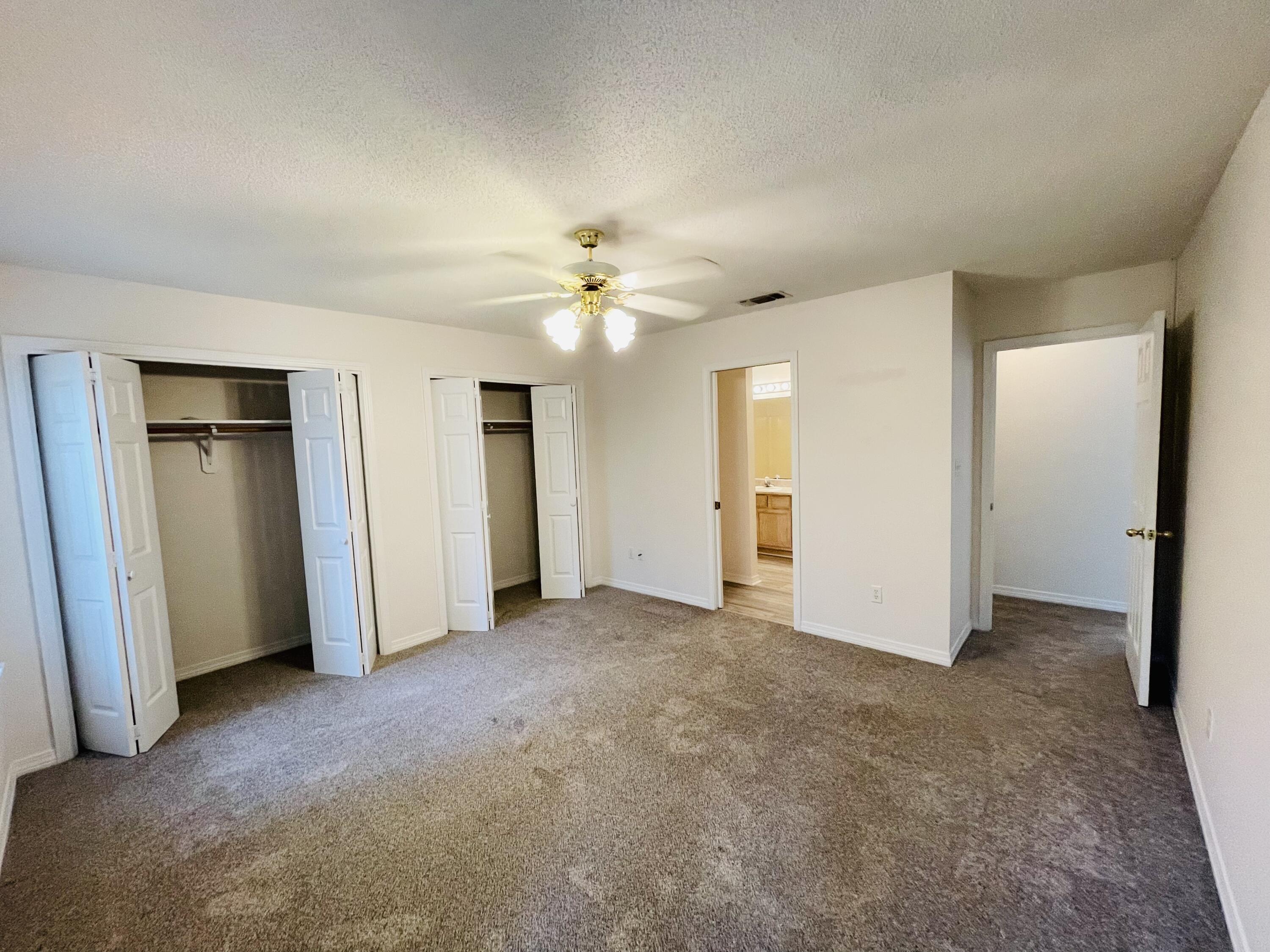 MAGNOLIA SQUARE - Residential