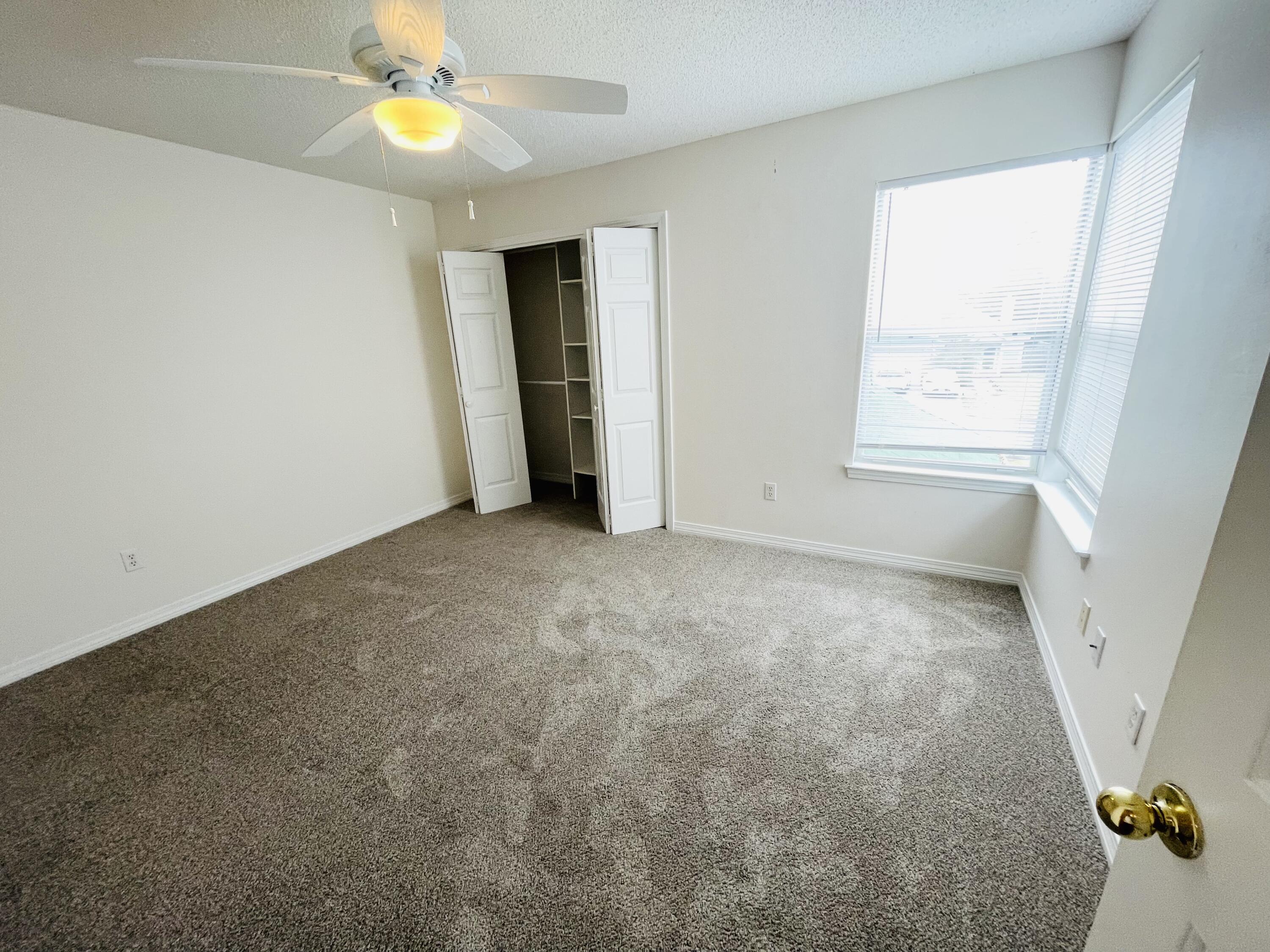 MAGNOLIA SQUARE - Residential