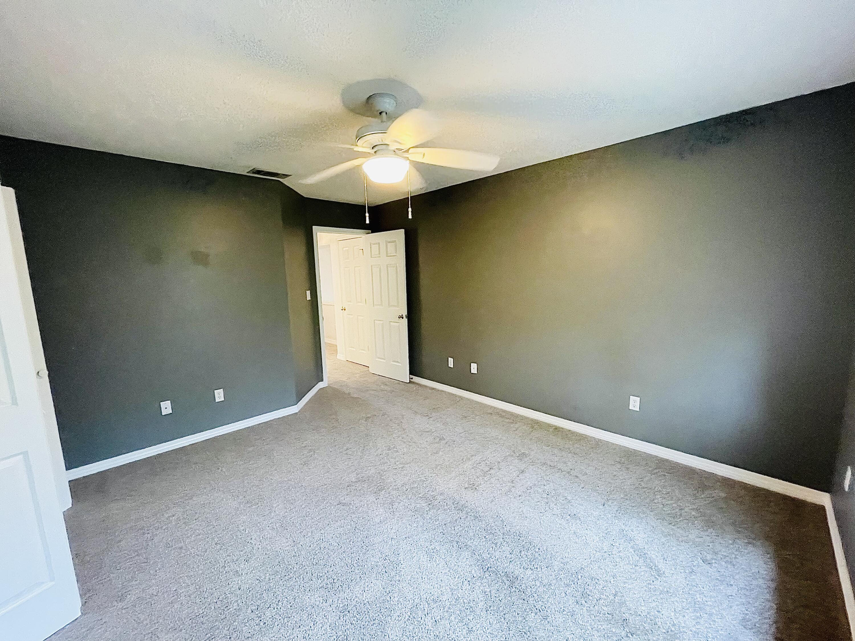 MAGNOLIA SQUARE - Residential