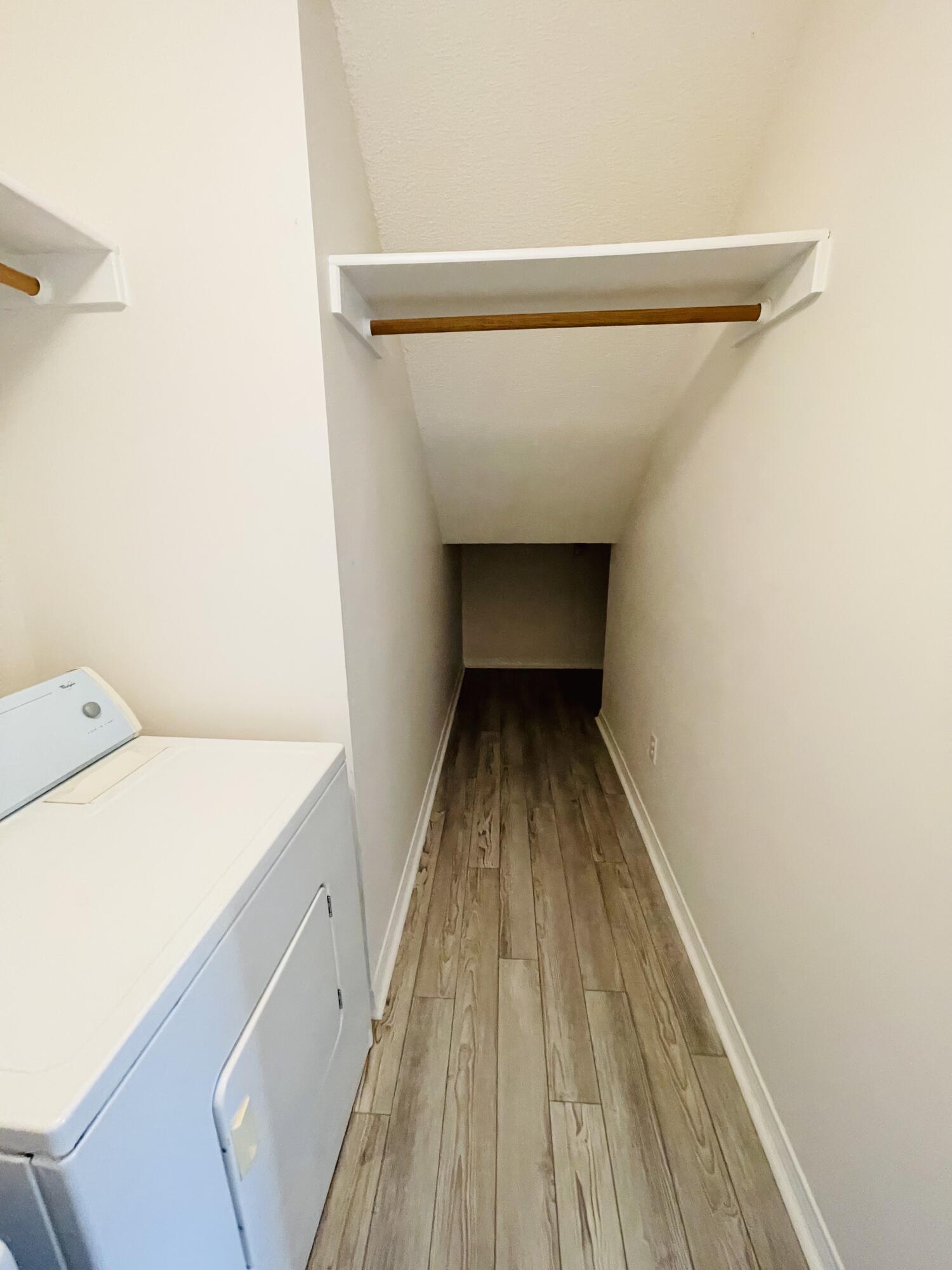 MAGNOLIA SQUARE - Residential