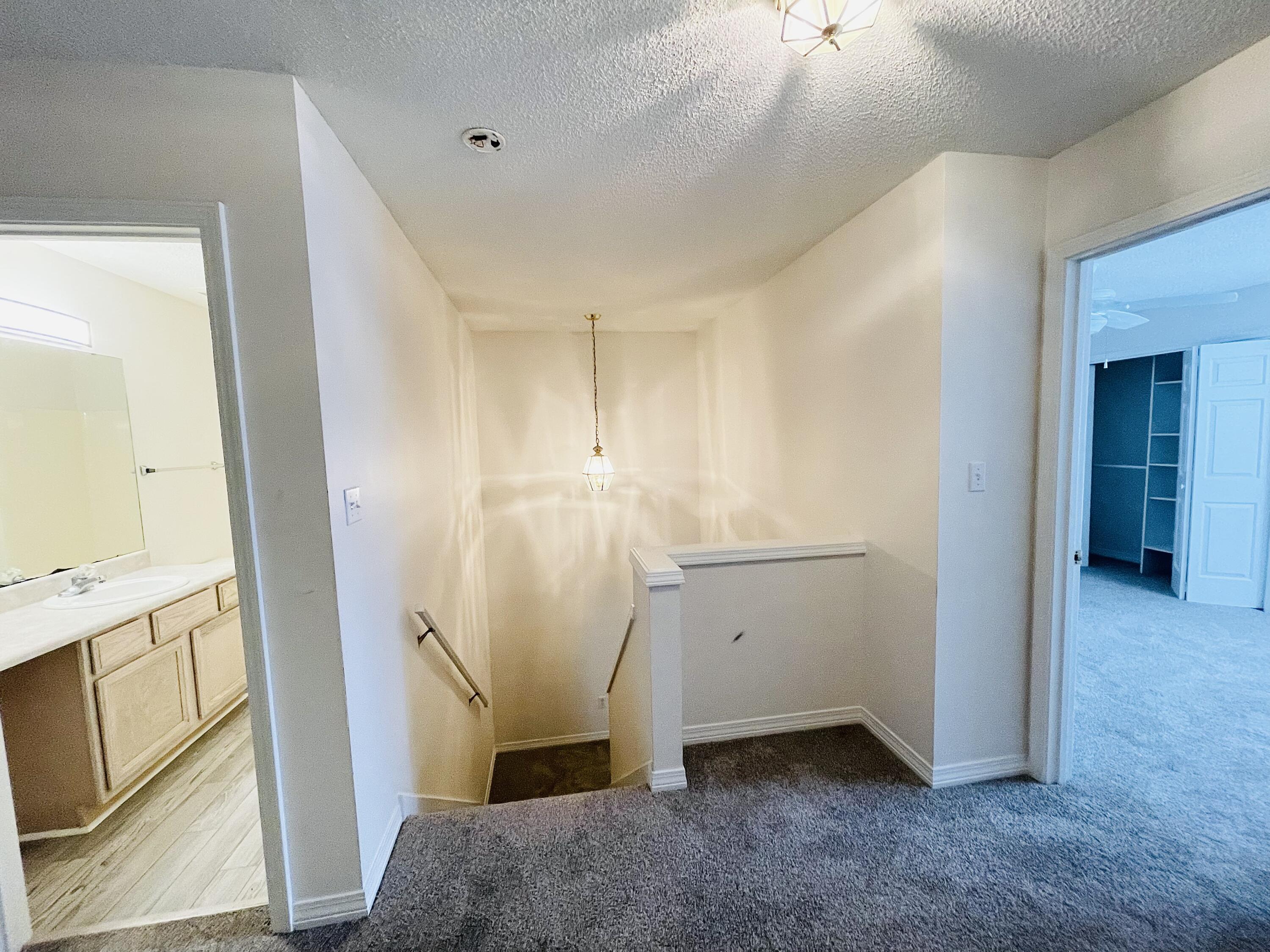 MAGNOLIA SQUARE - Residential