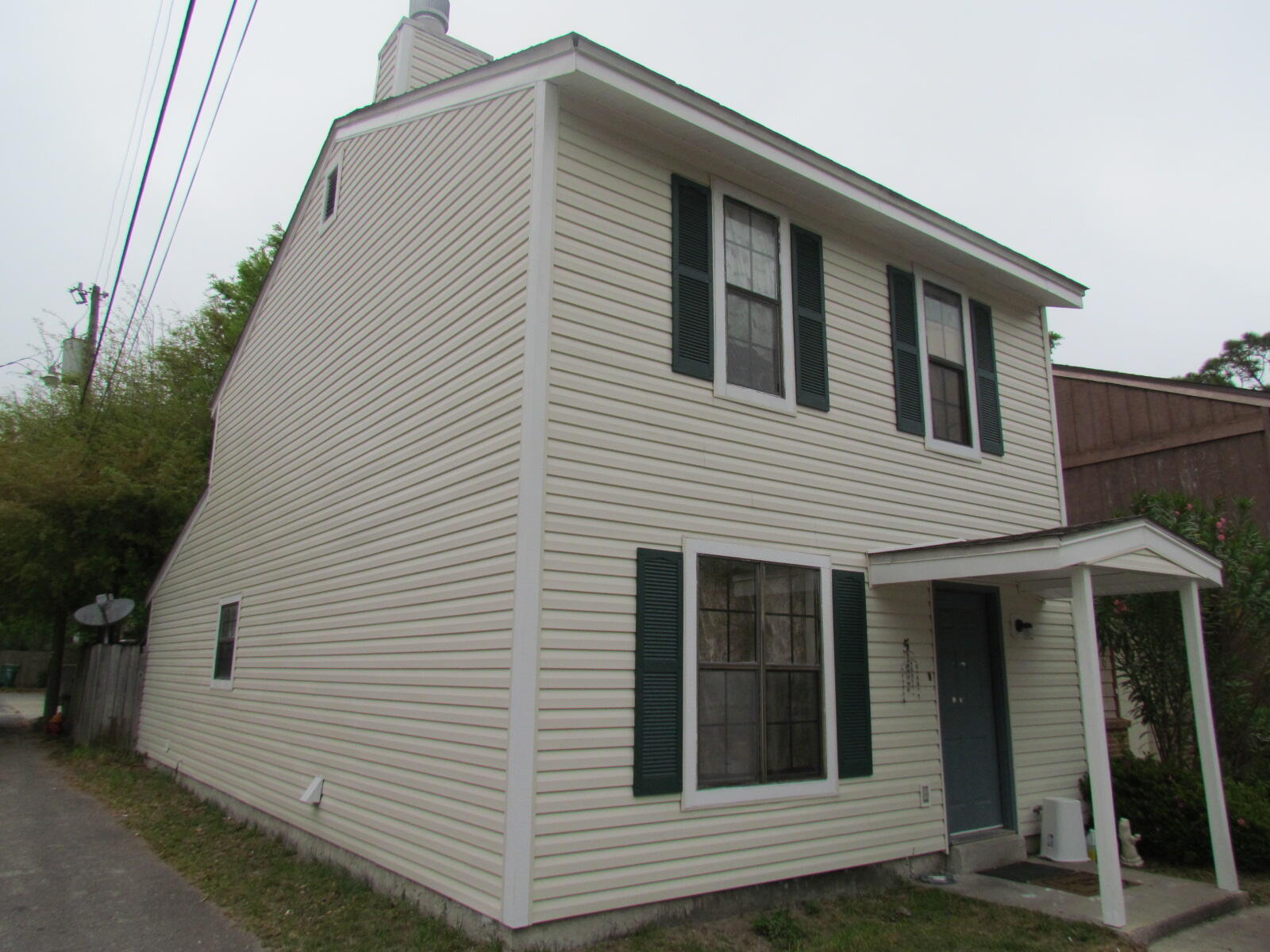 BELL-BROOK ESTATES - Residential Lease