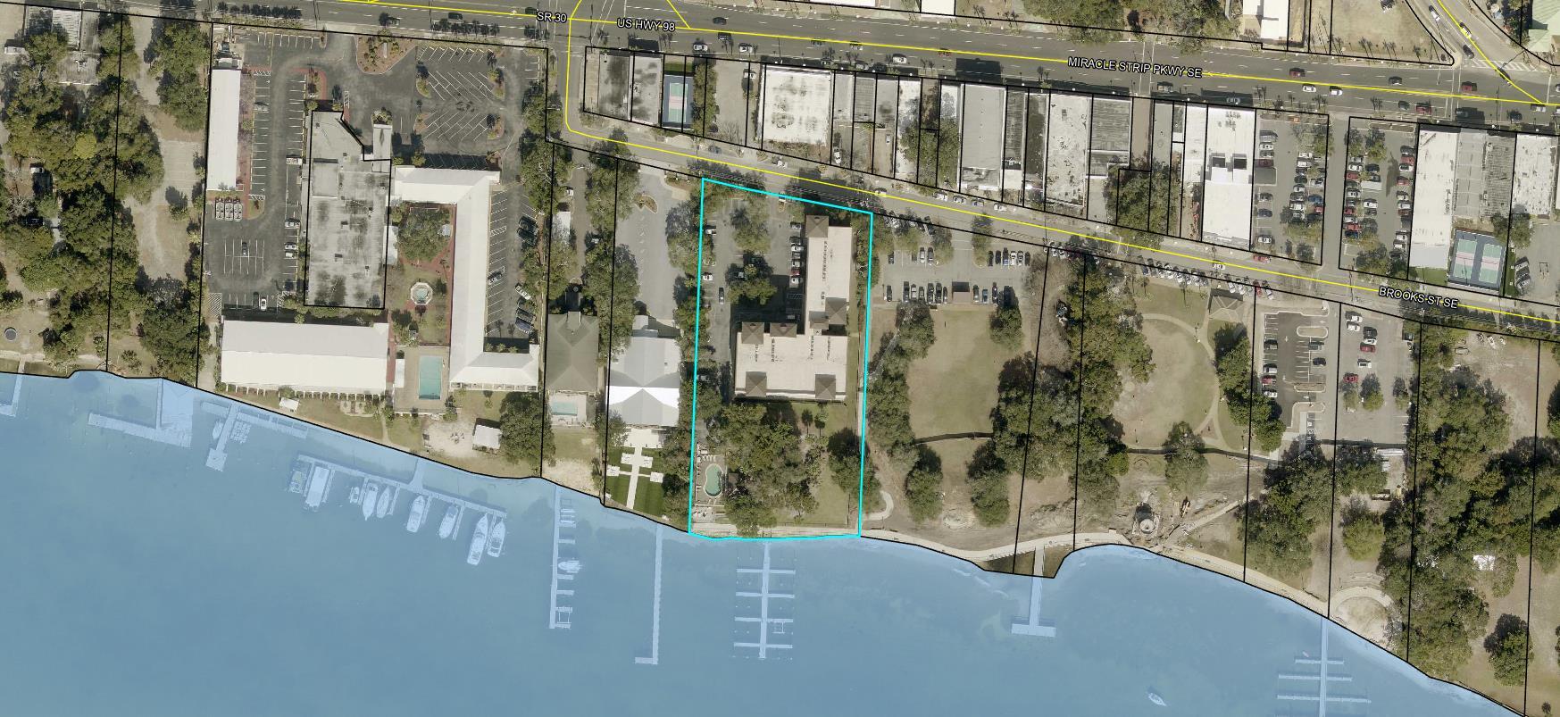 INDIANOLA ON THE WATER - Residential