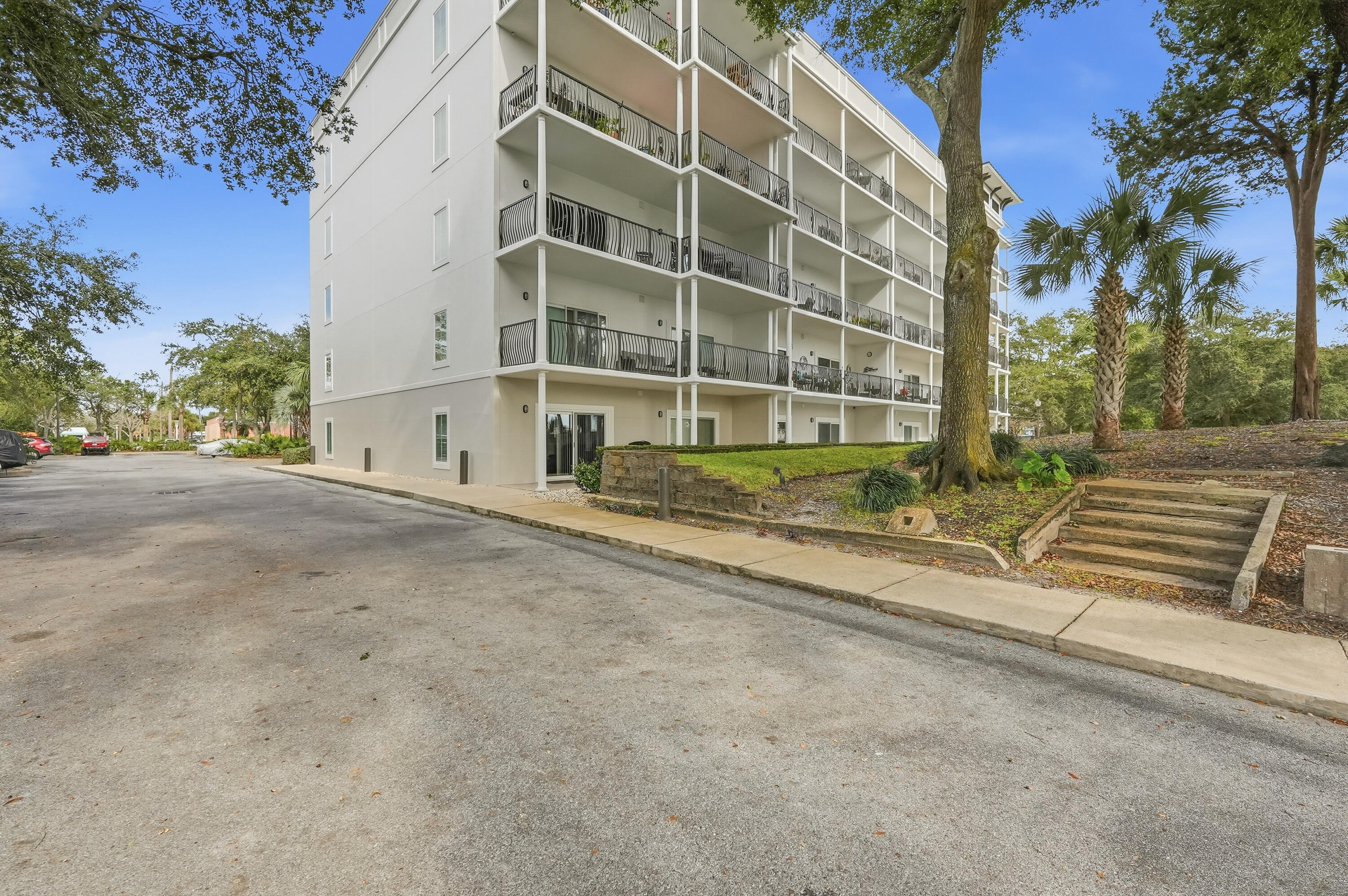 INDIANOLA ON THE WATER - Residential