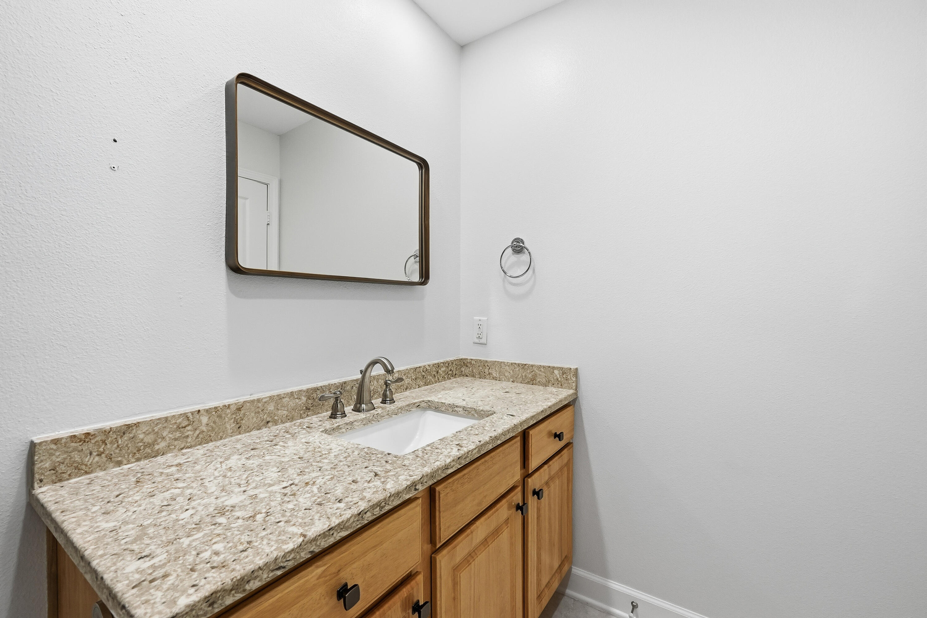 INDIANOLA ON THE WATER - Residential