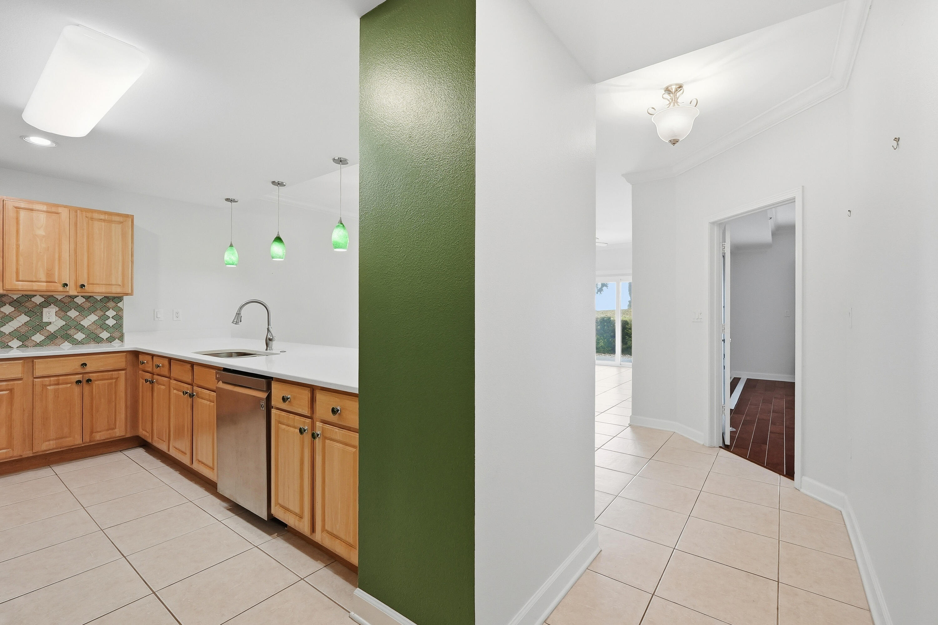 INDIANOLA ON THE WATER - Residential