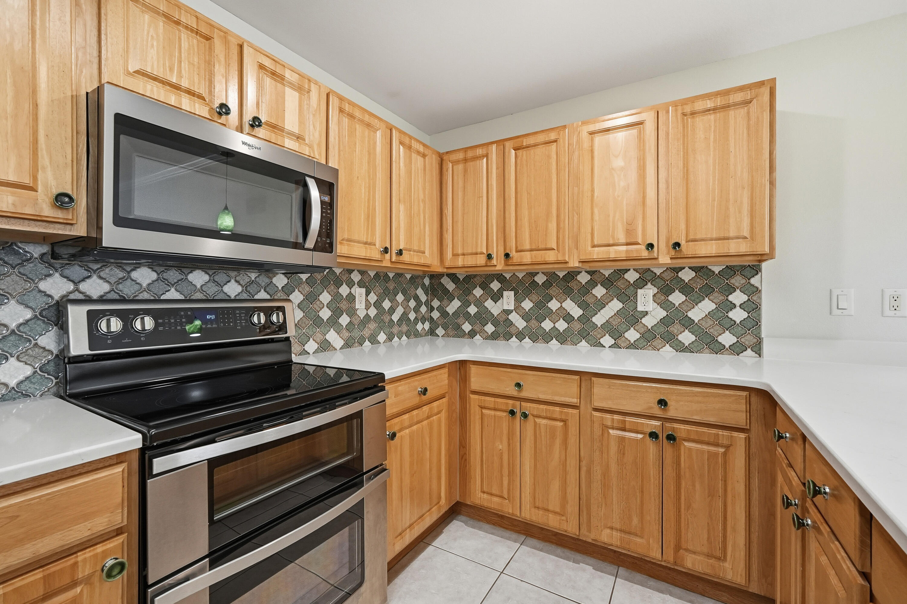 INDIANOLA ON THE WATER - Residential