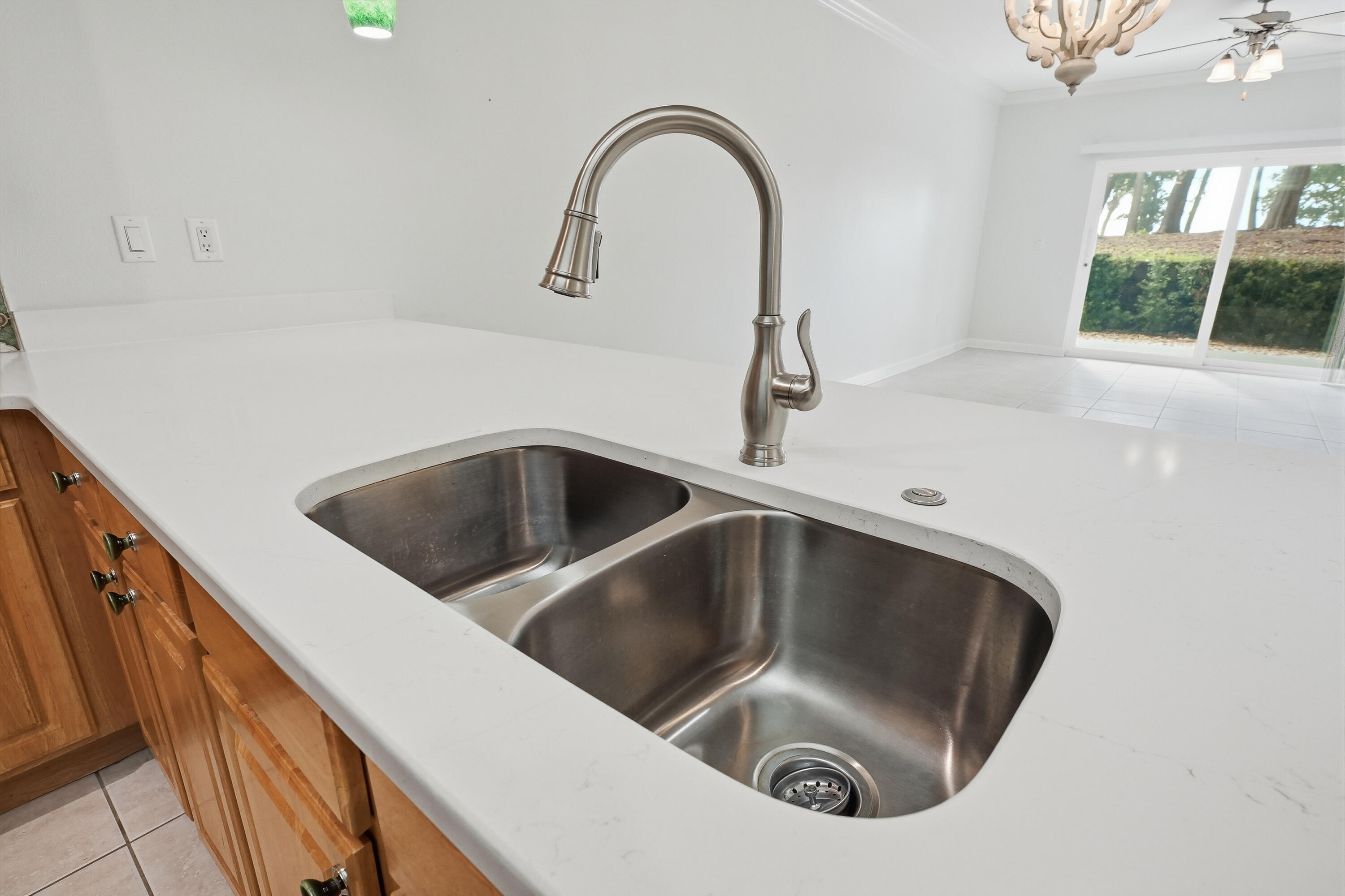 INDIANOLA ON THE WATER - Residential