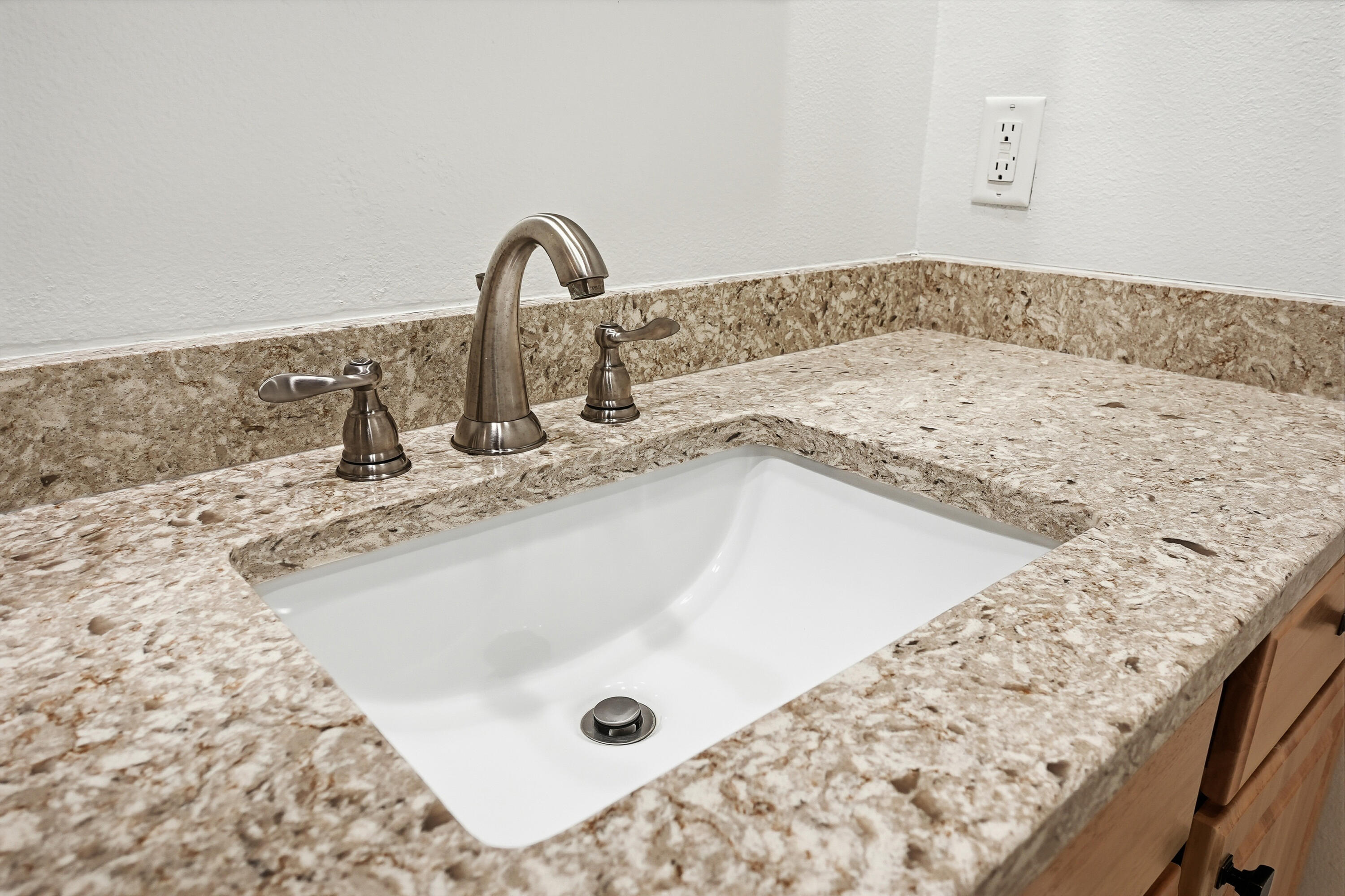 INDIANOLA ON THE WATER - Residential