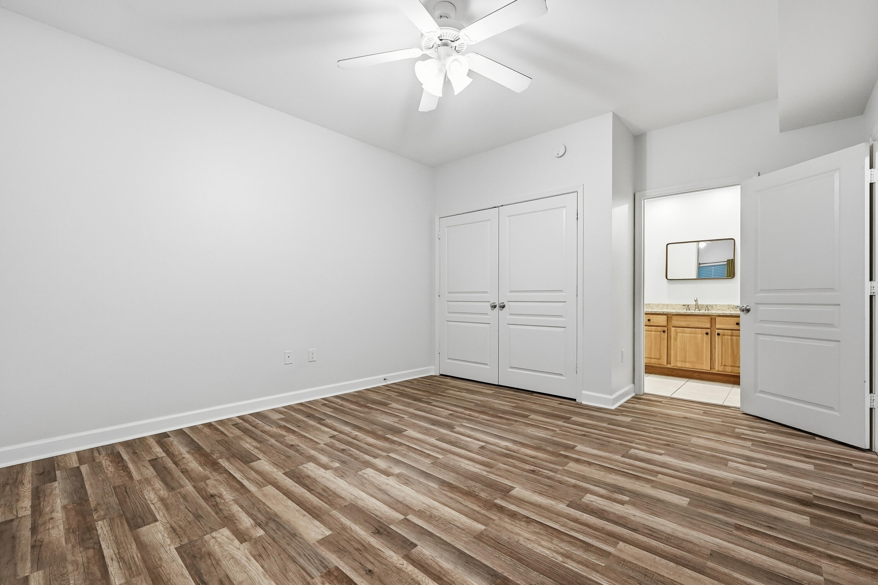 INDIANOLA ON THE WATER - Residential