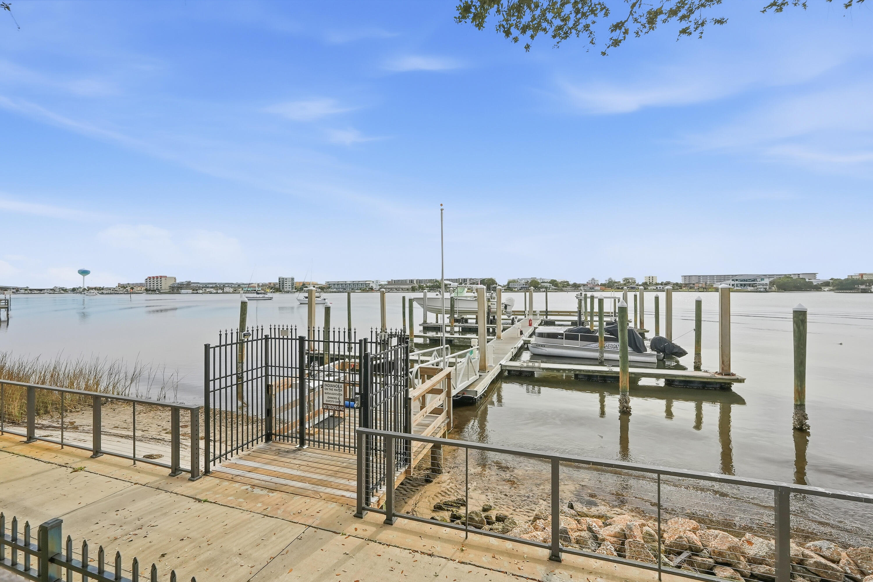 INDIANOLA ON THE WATER - Residential