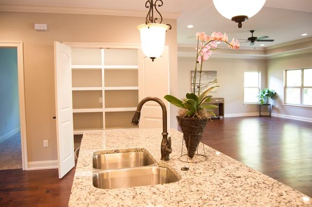 PARKWOOD ESTATES PH 1 BLUEWATER BAY - Residential