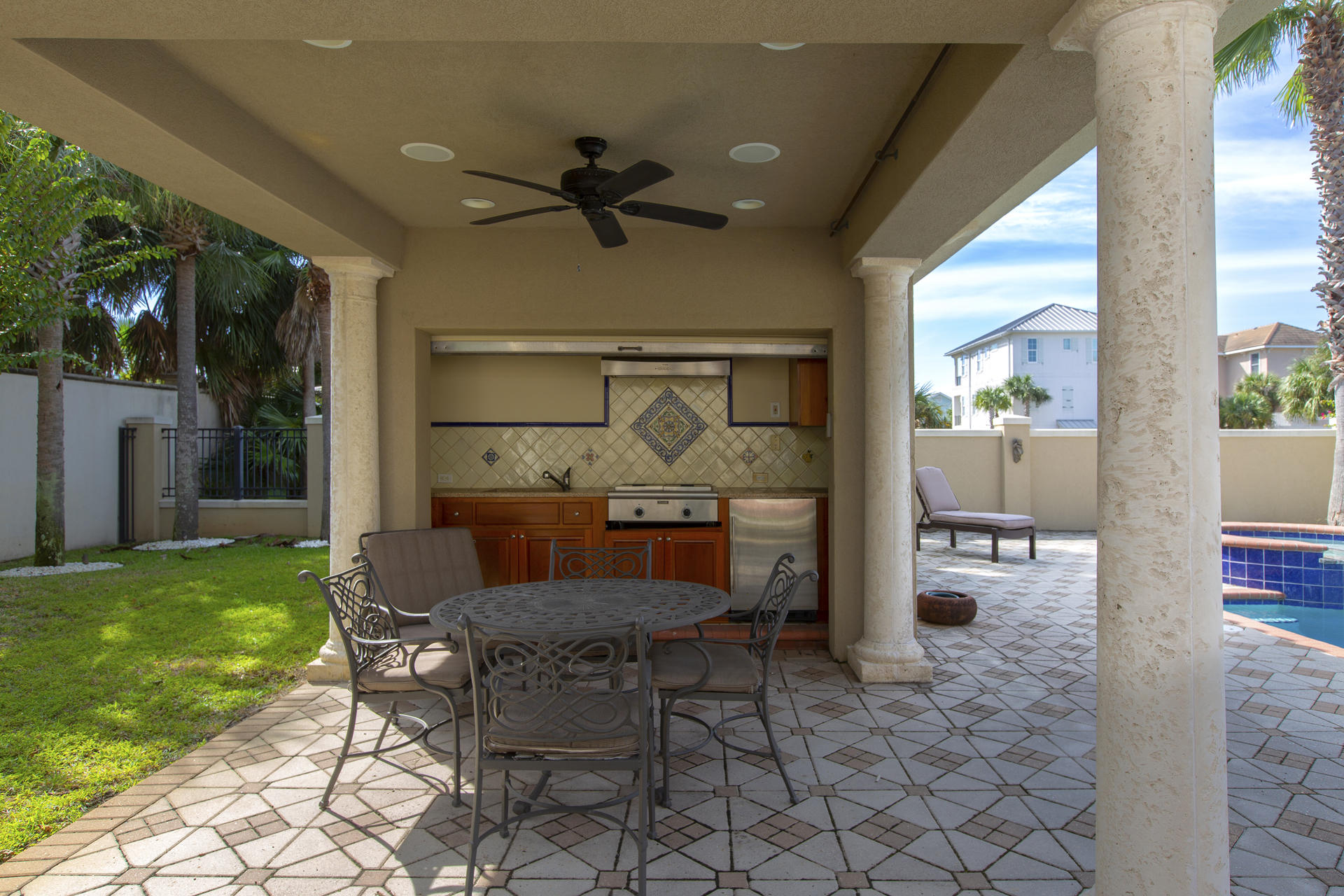 EMERALD DUNES - Residential
